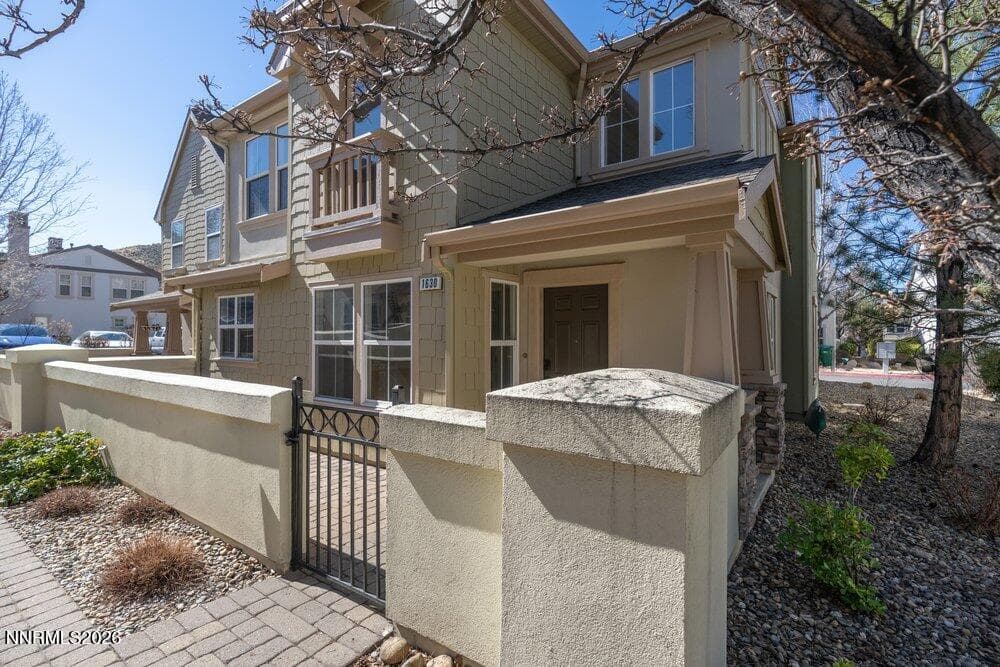 1630 Spring Hill Dr — photo 1