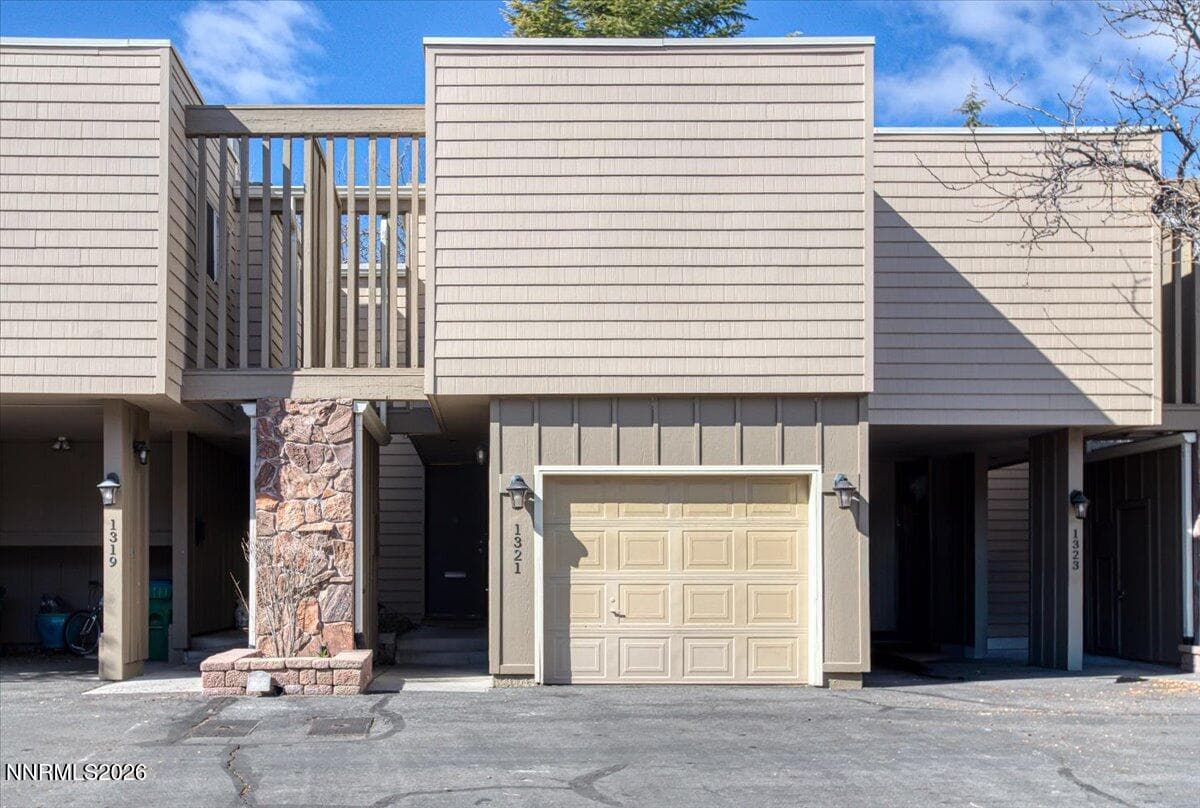 1321 Jones St — photo 1