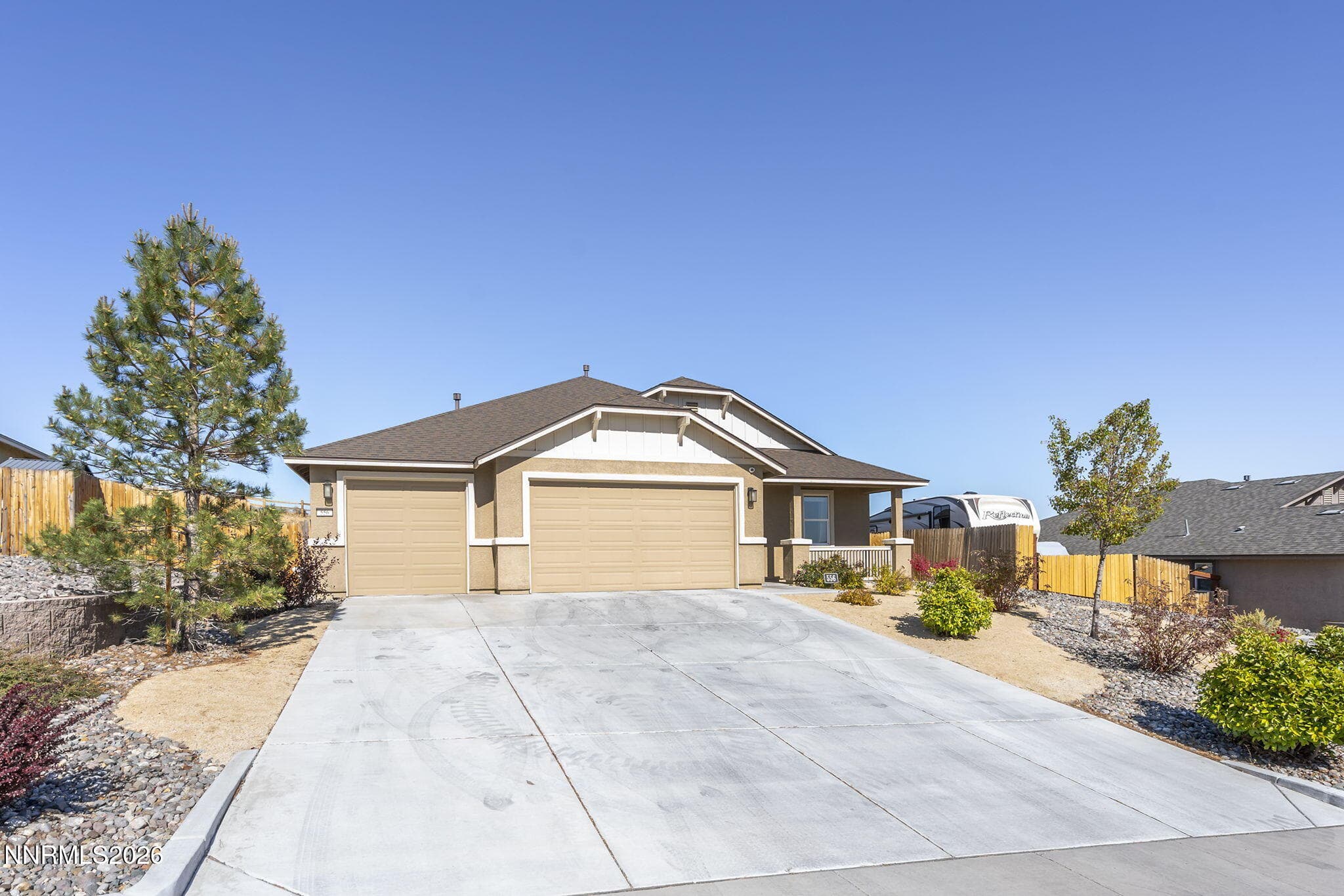 556 Beckwourth Dr — photo 2