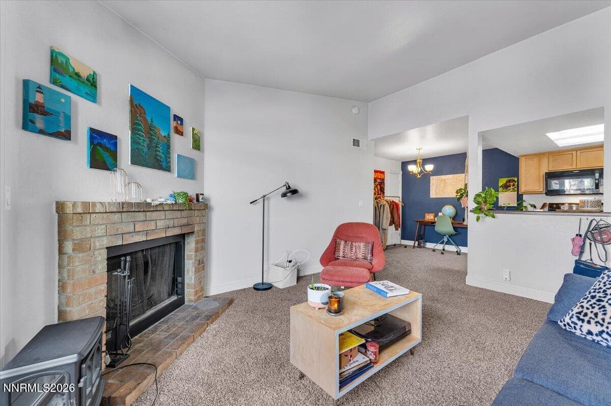 555 E PATRIOT BLVD - Photo 5