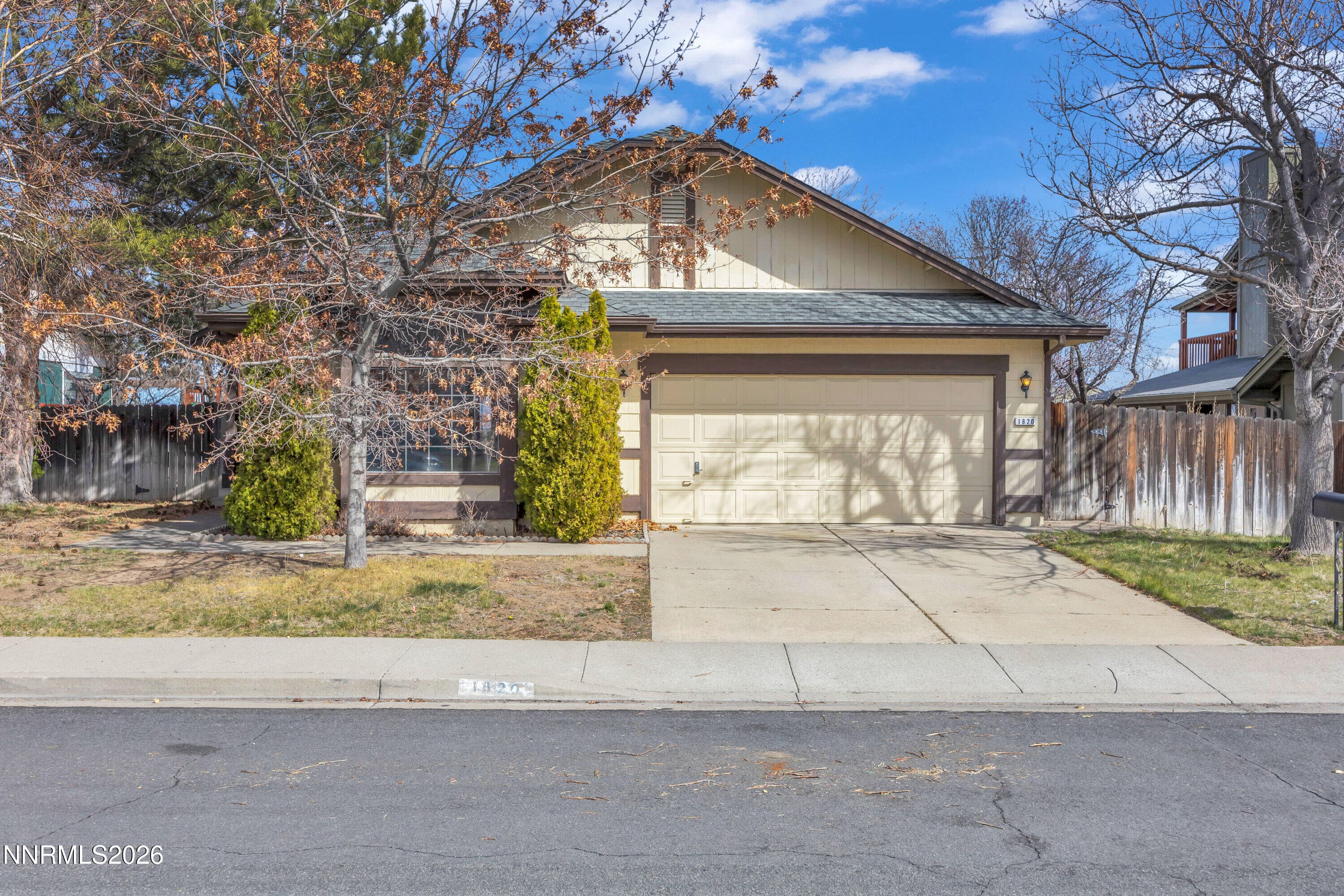 1820 Terrace Heights Ln — photo 2