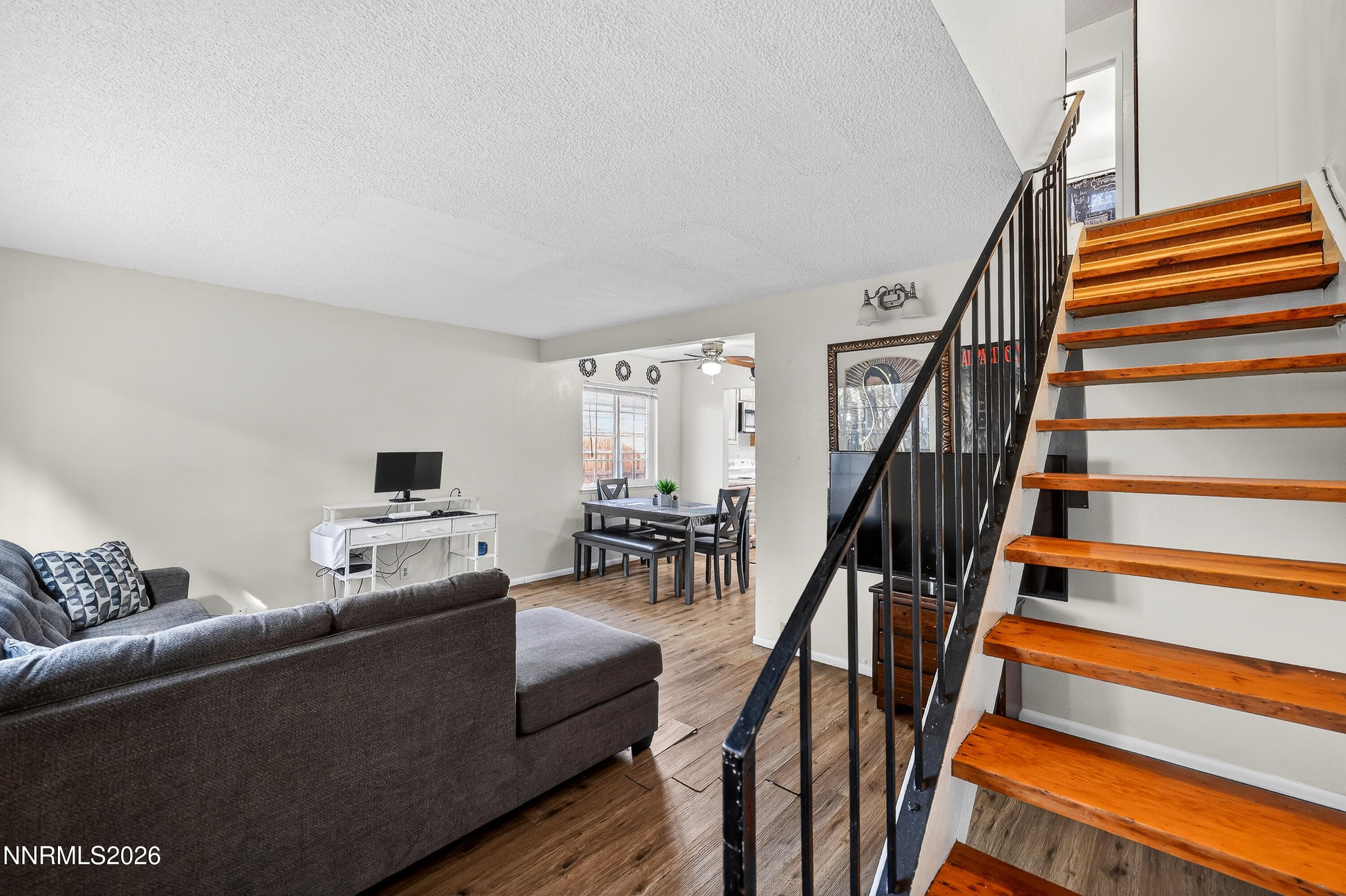 435 PINE MEADOWS DR - Photo 3