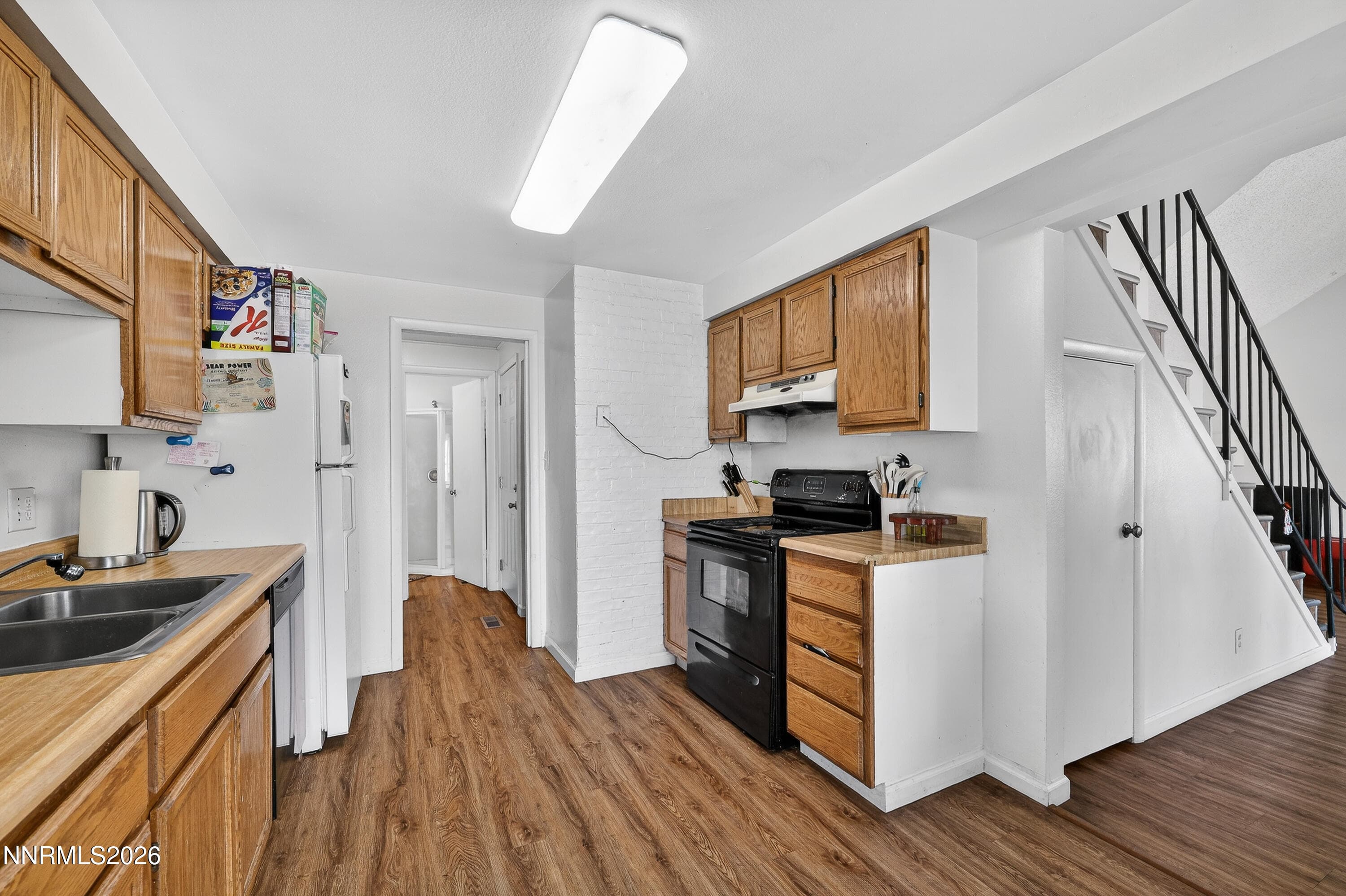 1544 CHESTER SQUARE - Photo 5
