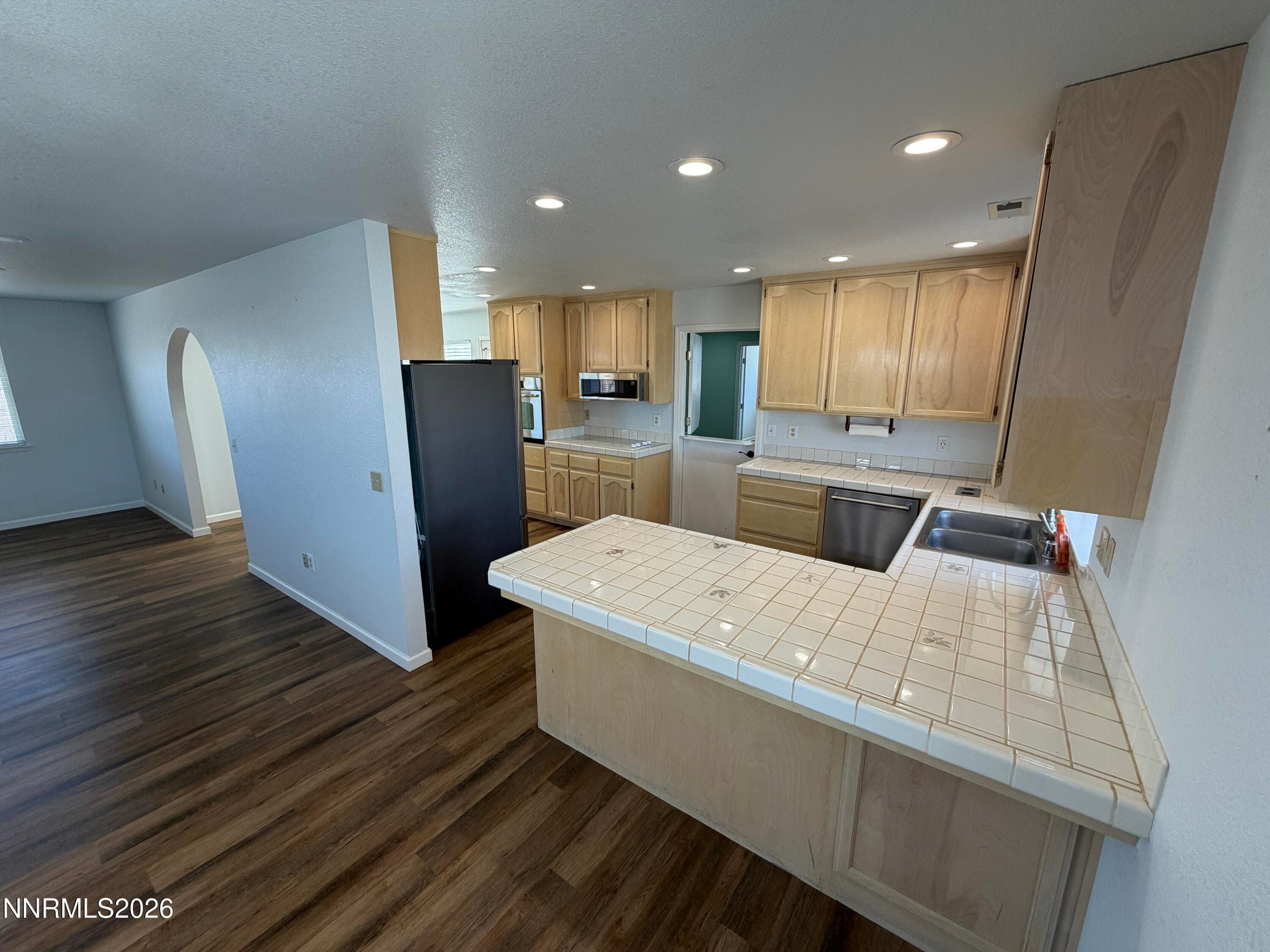 14 PEBBLE BEACH DR - Photo 4