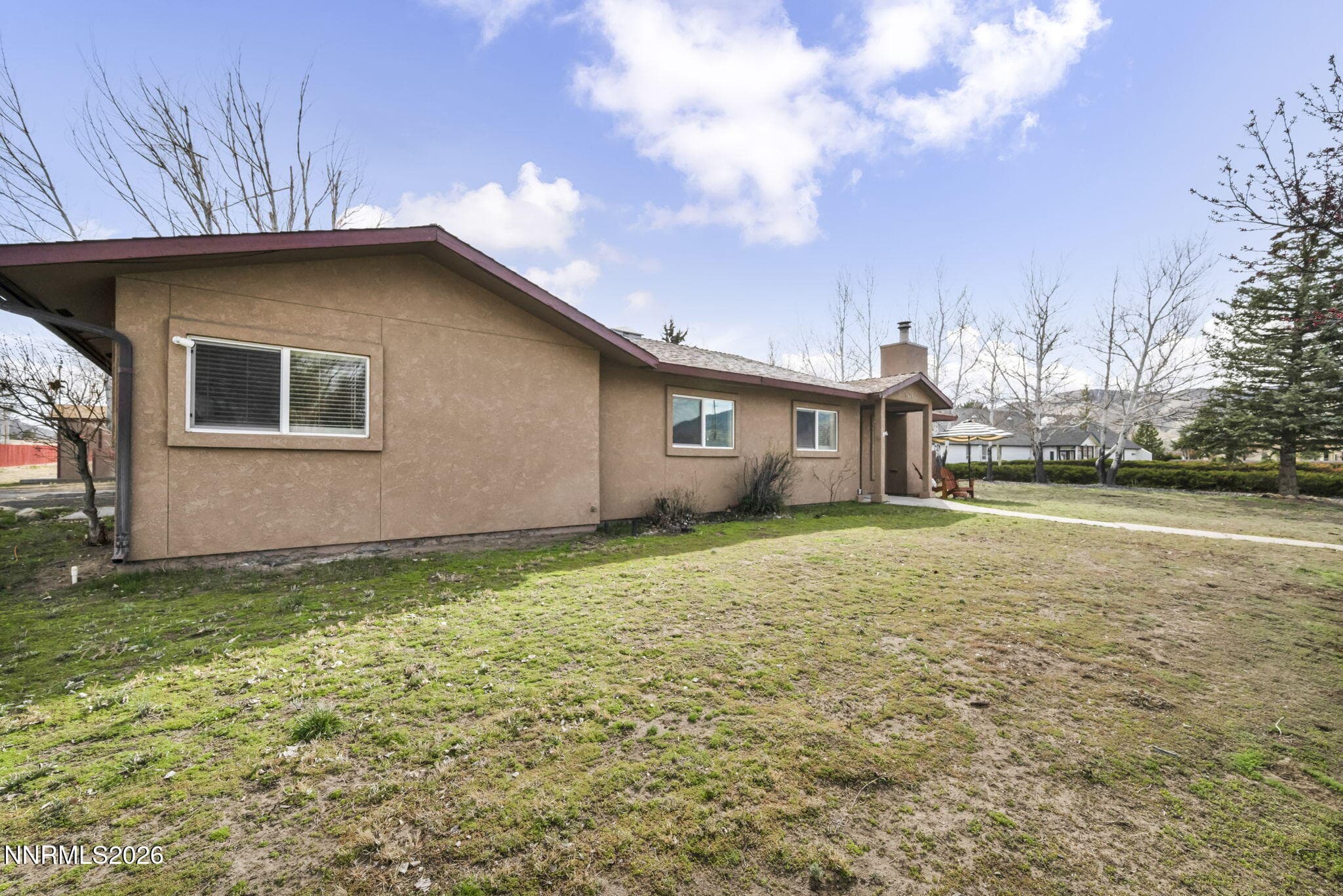 1575 RAILROAD DR - Photo 4