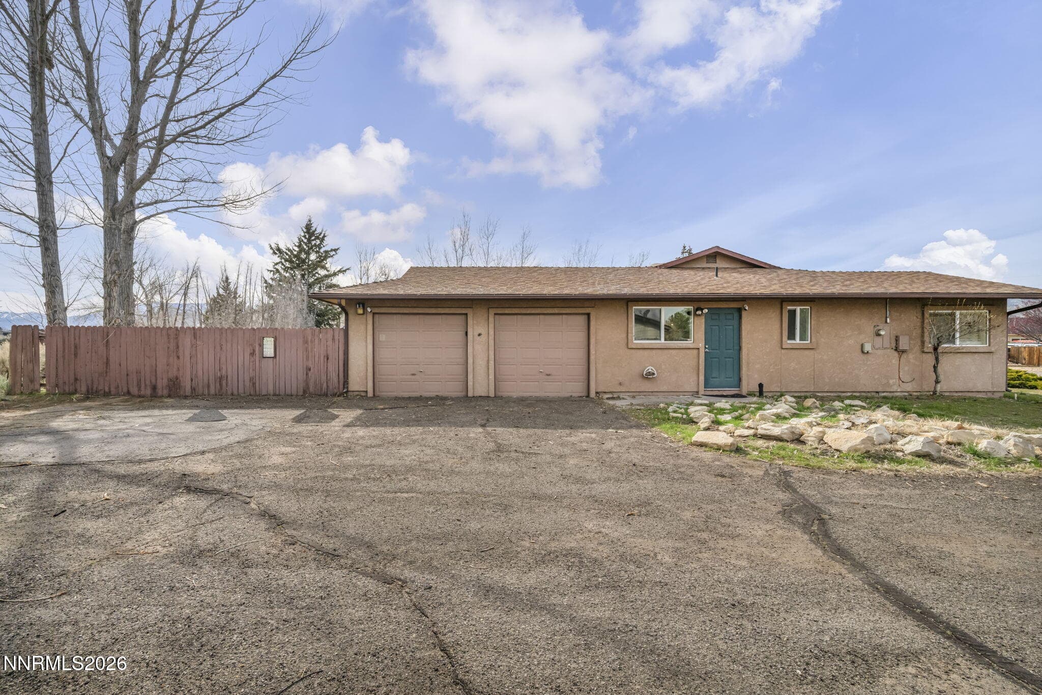 1575 RAILROAD DR - Photo 5