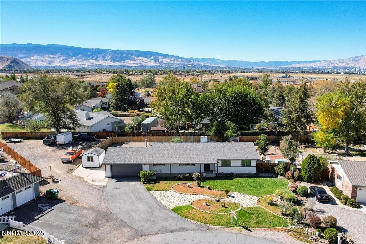6815 Prestwick Circle — photo 1