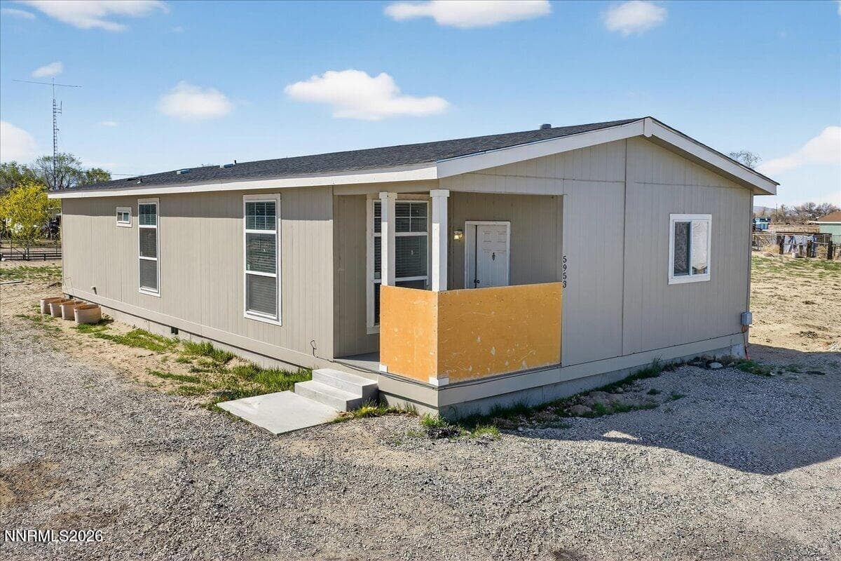 5953 MARTIN LN - Photo 4