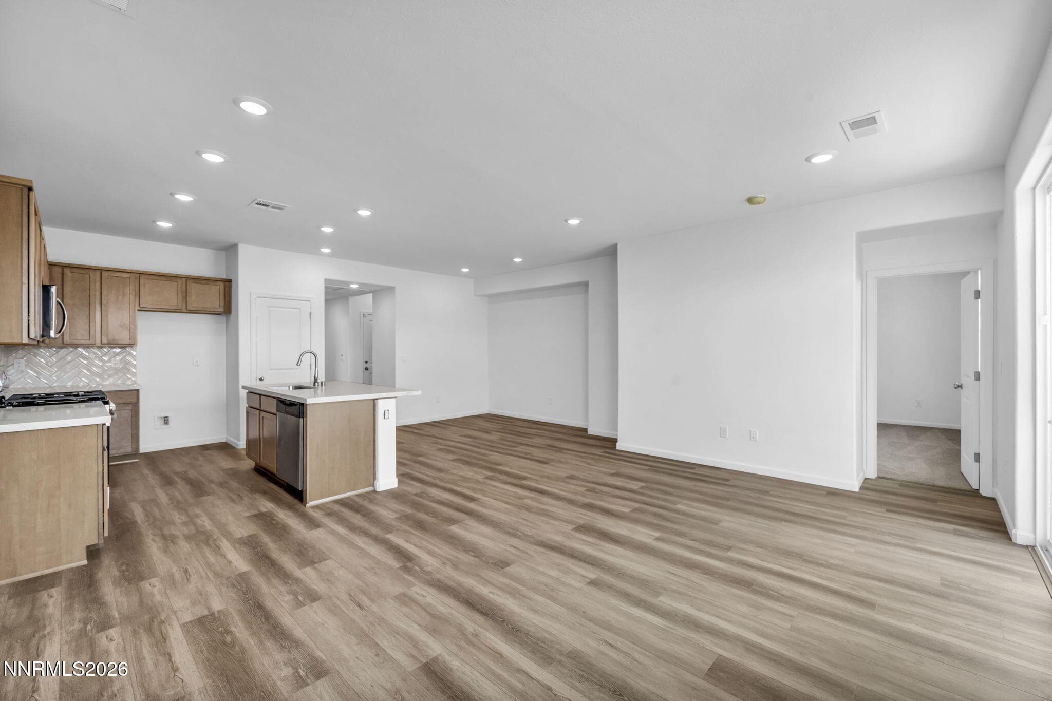 6676 MORGAN MILL RD - Photo 5