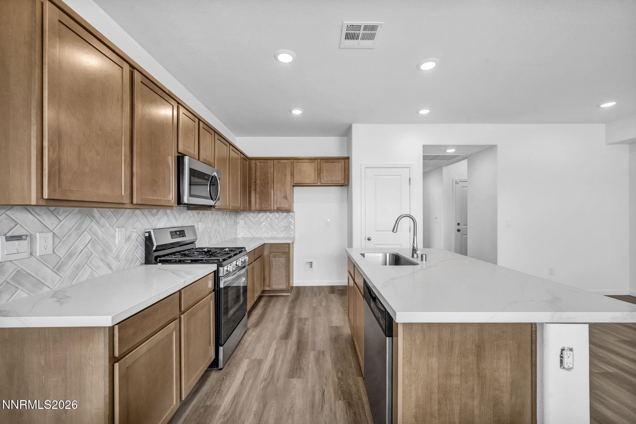 6676 MORGAN MILL RD - Photo 3