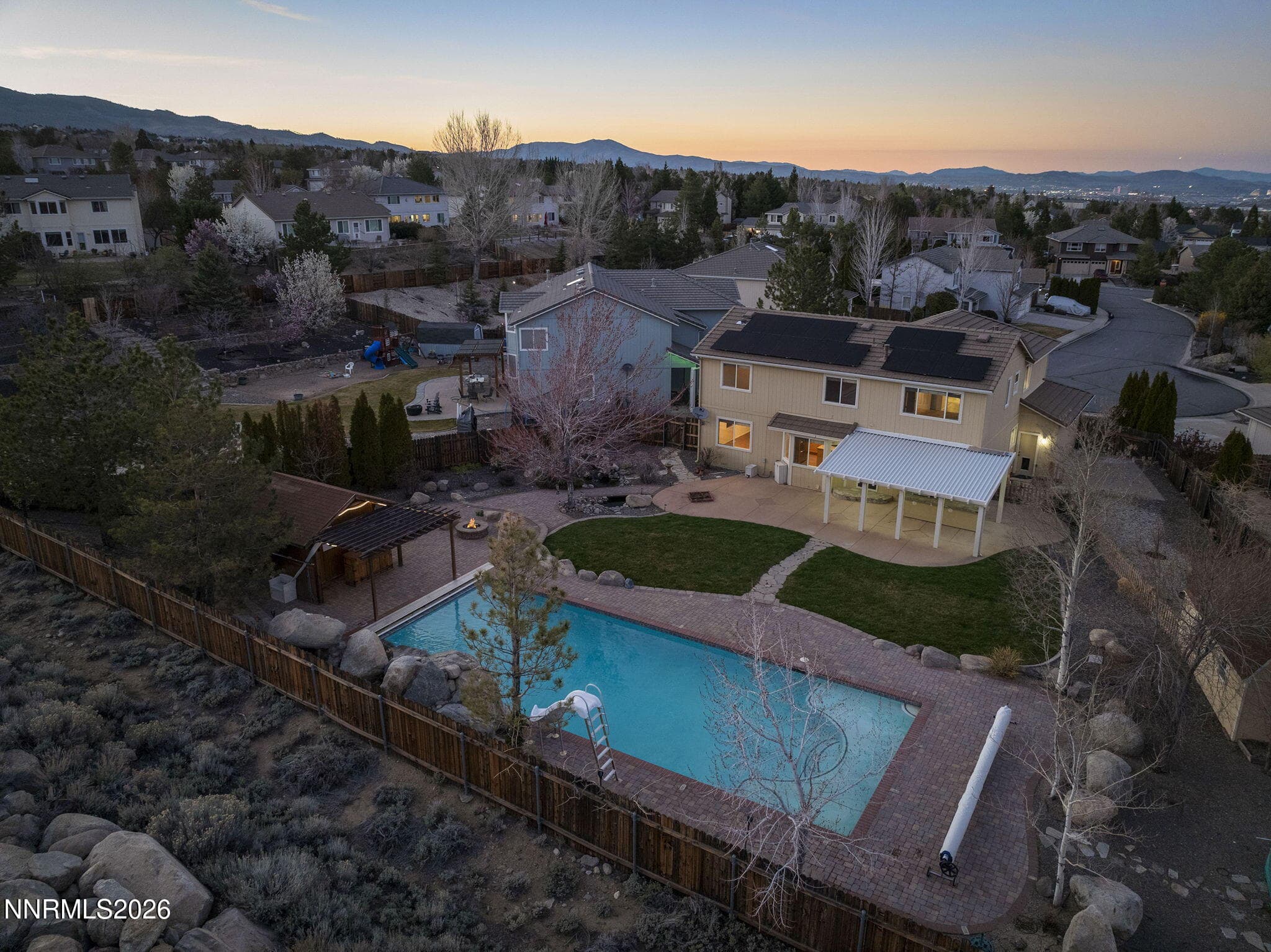 409 SOLITUDE CT - Photo 5