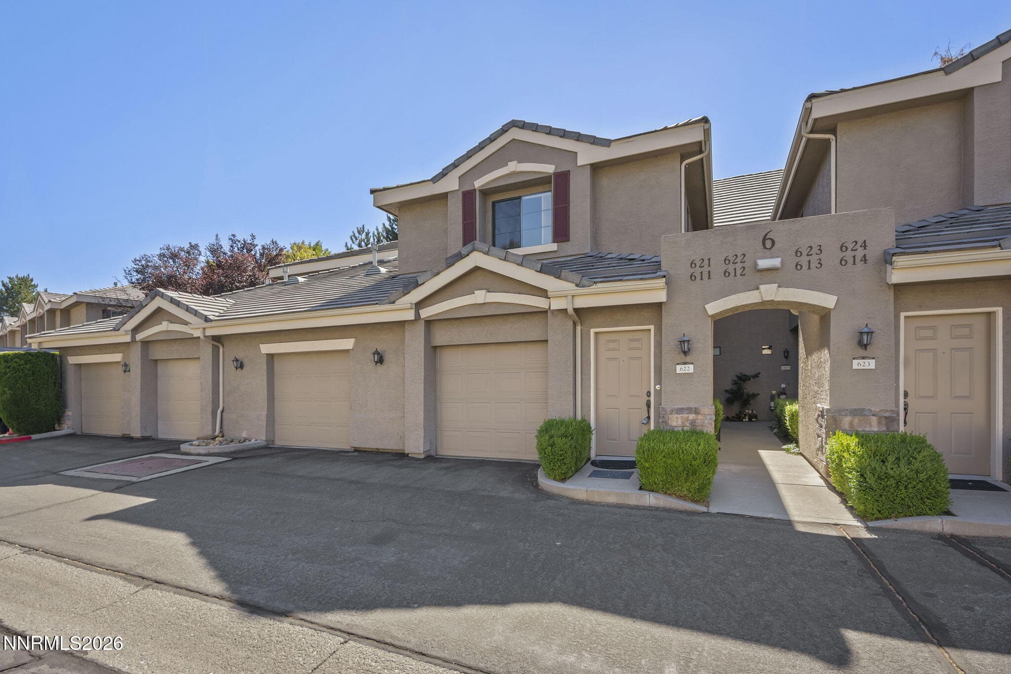 900 S South Meadows Parkway APT 622 — photo 1