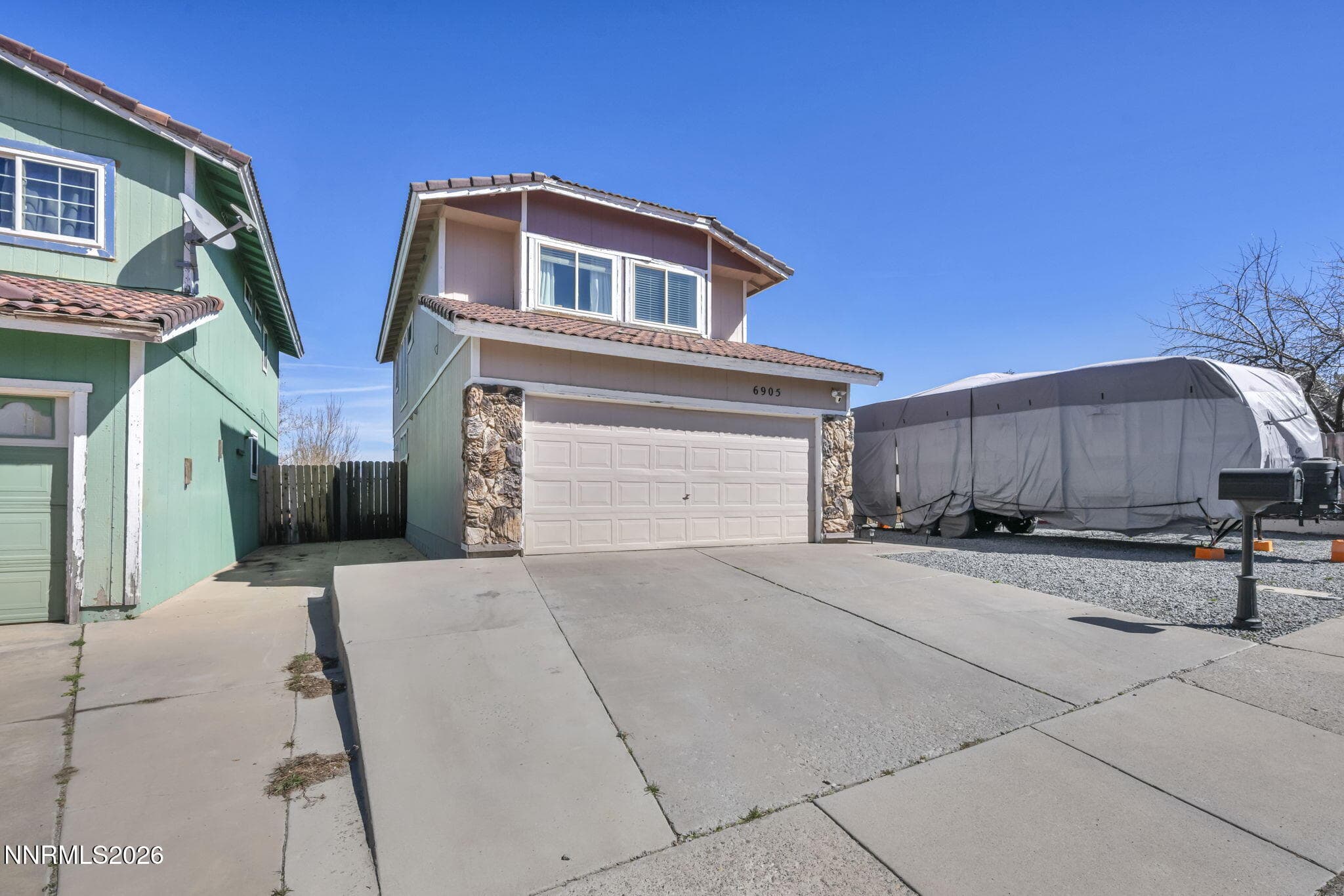 6905 PEPPERMINT DR - Photo 2