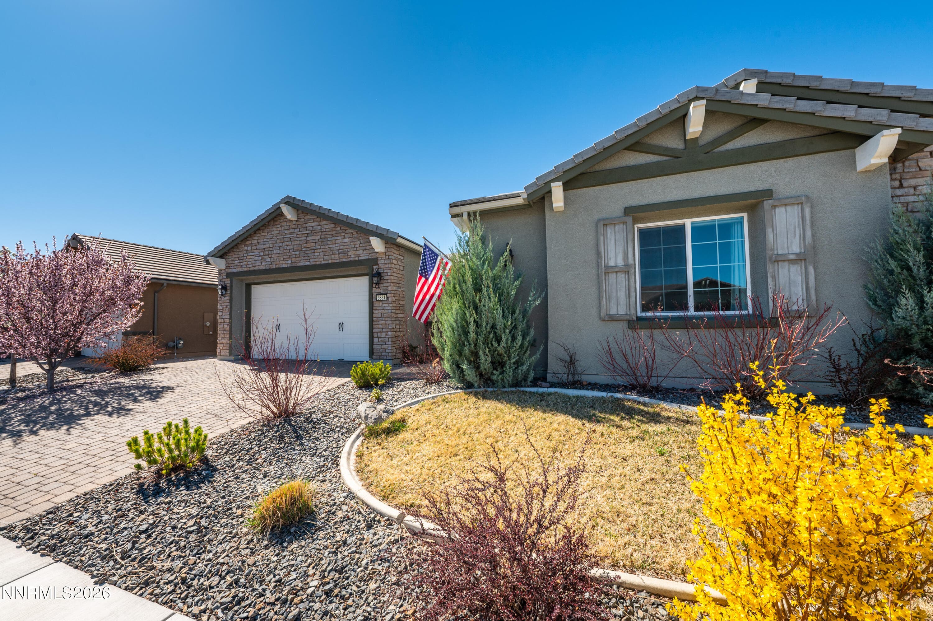 9831 DYEVERA LN - Photo 2