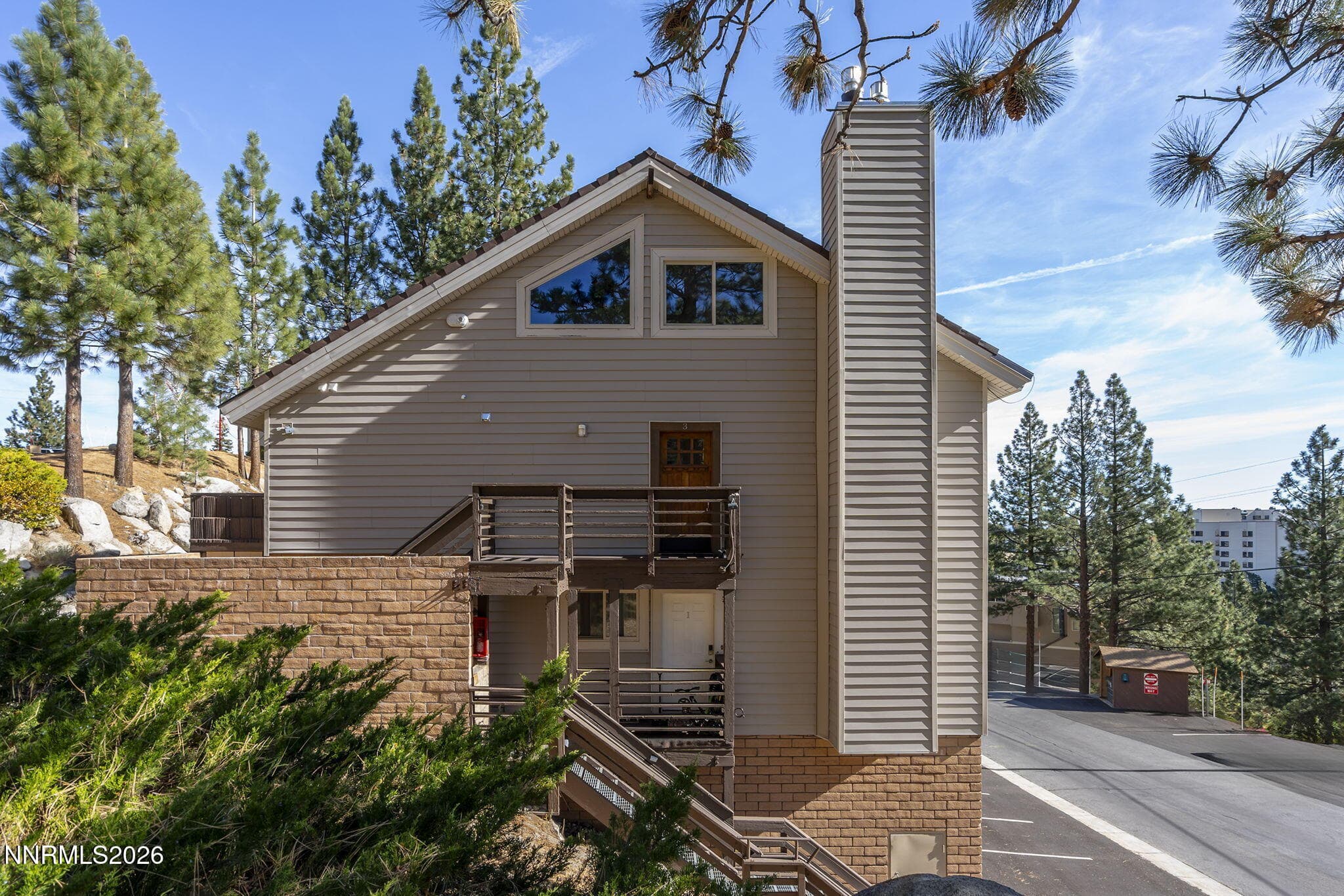 396 Tramway Dr — photo 1