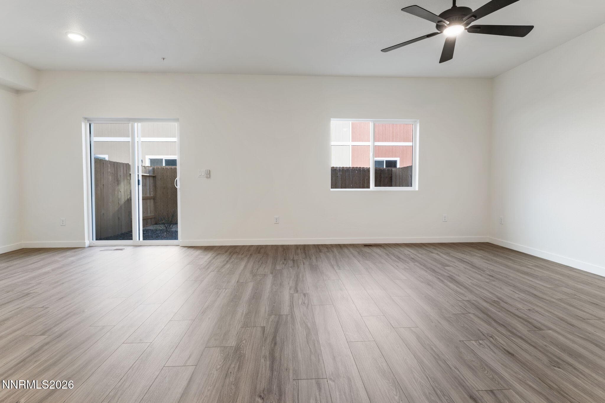 357 HALITE DR - Photo 2