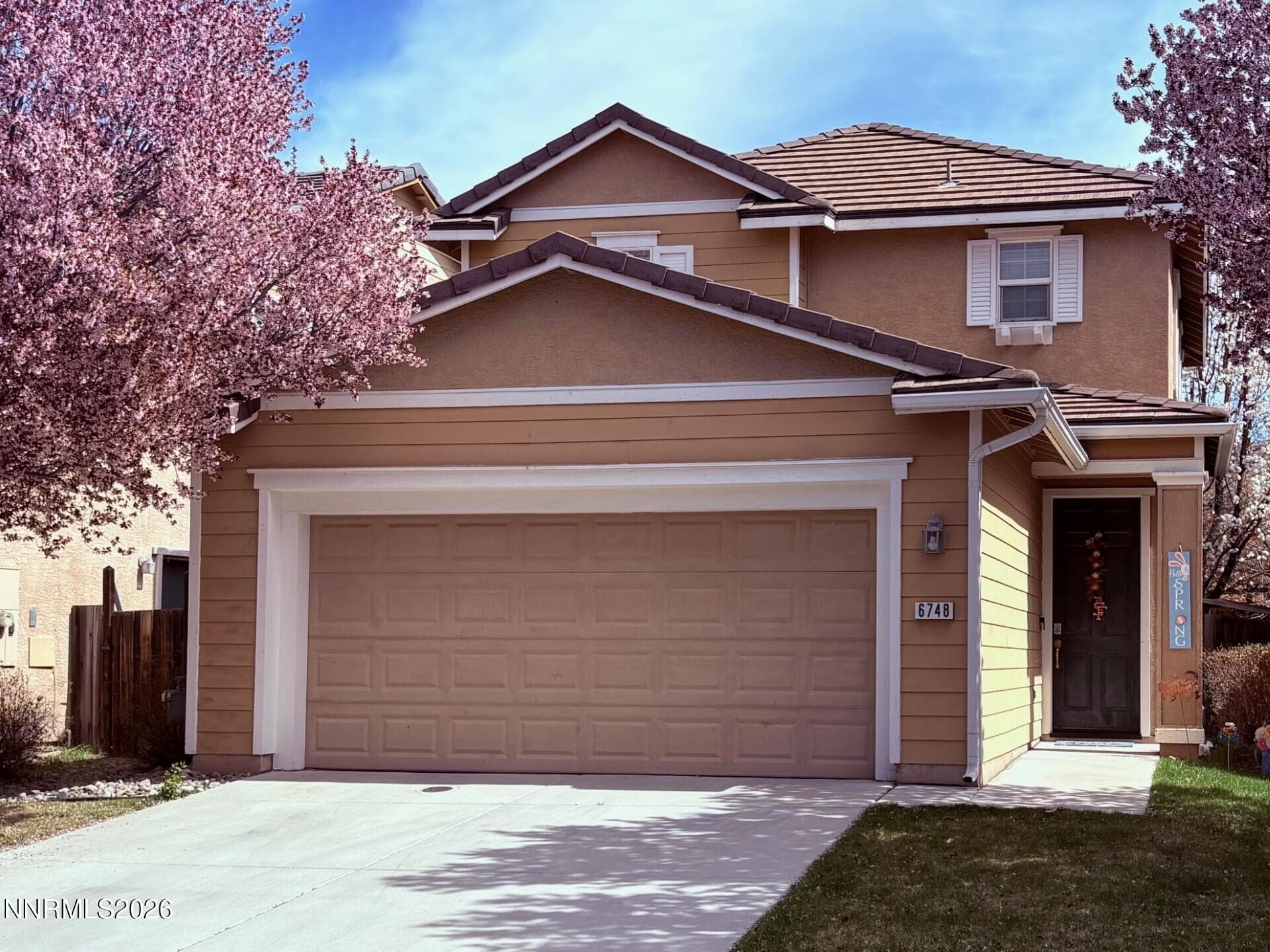 6748 Panther Creek Dr — photo 1