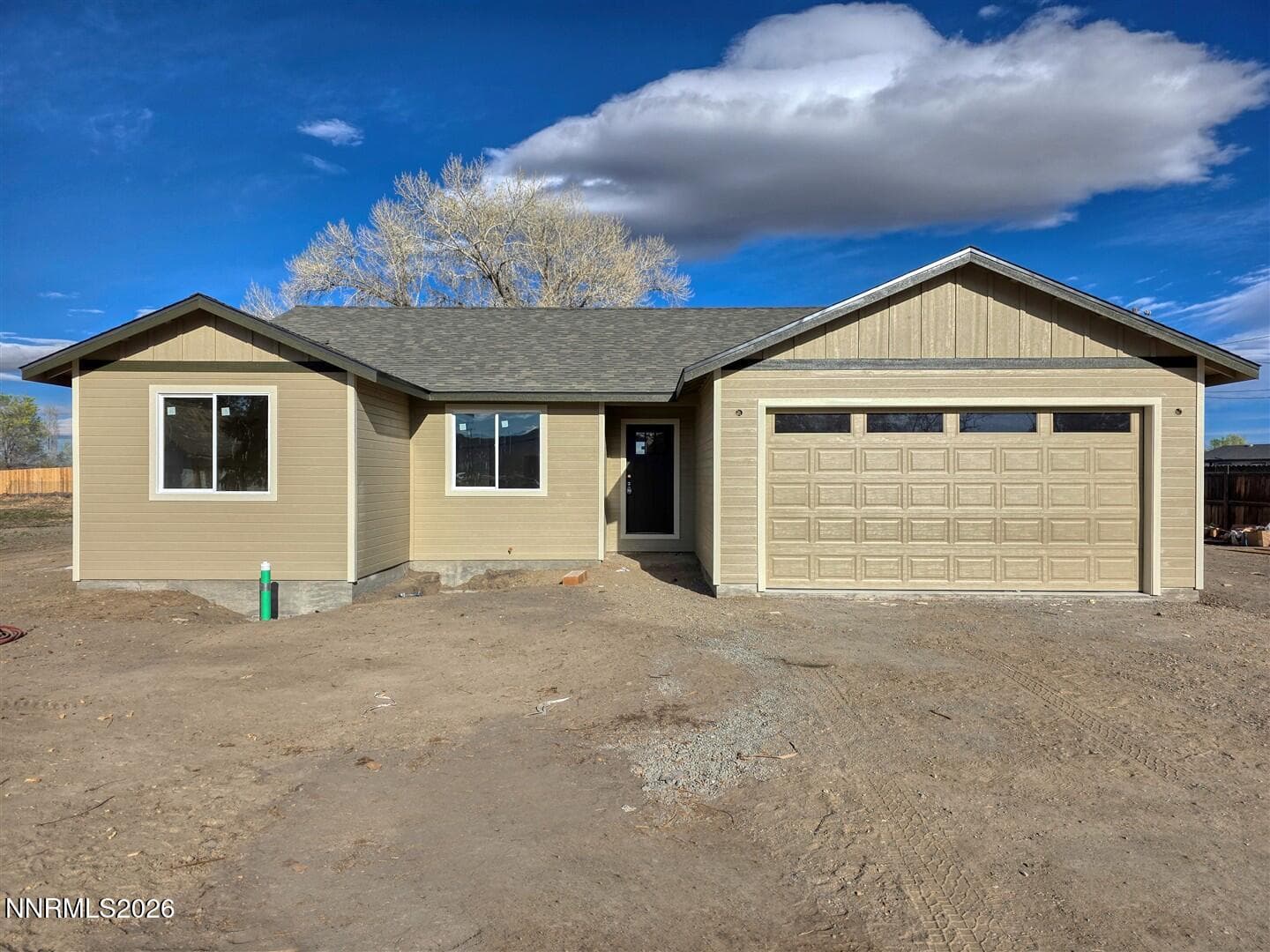 326 Valley Dr — photo 1