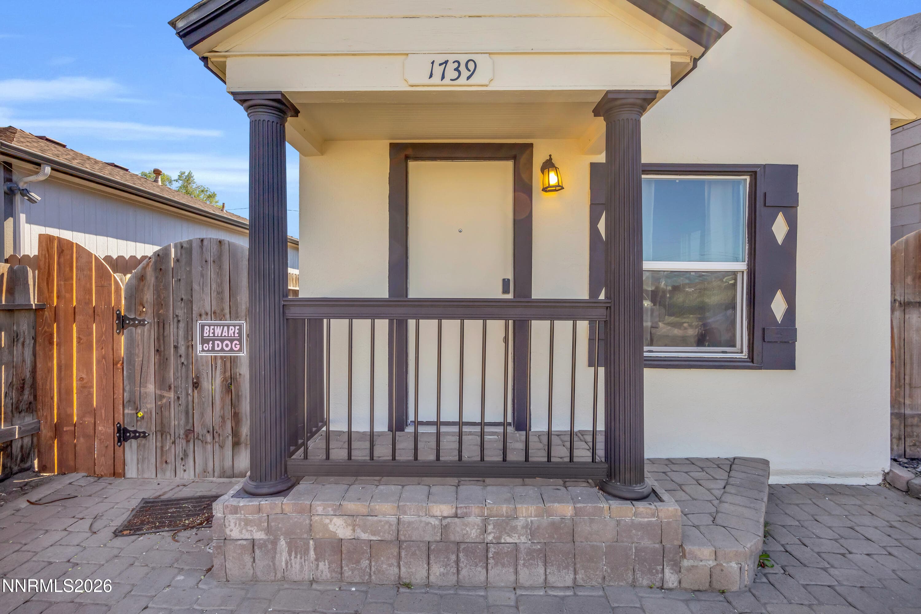 1739 HYMER AVE - Photo 3
