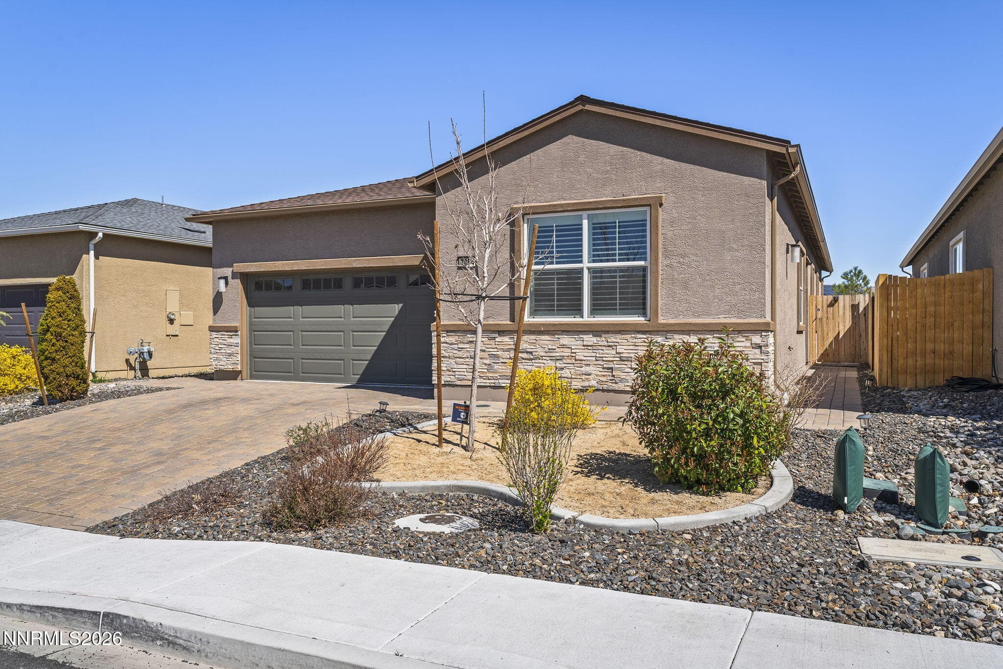 7854 Hoback Dr — photo 2