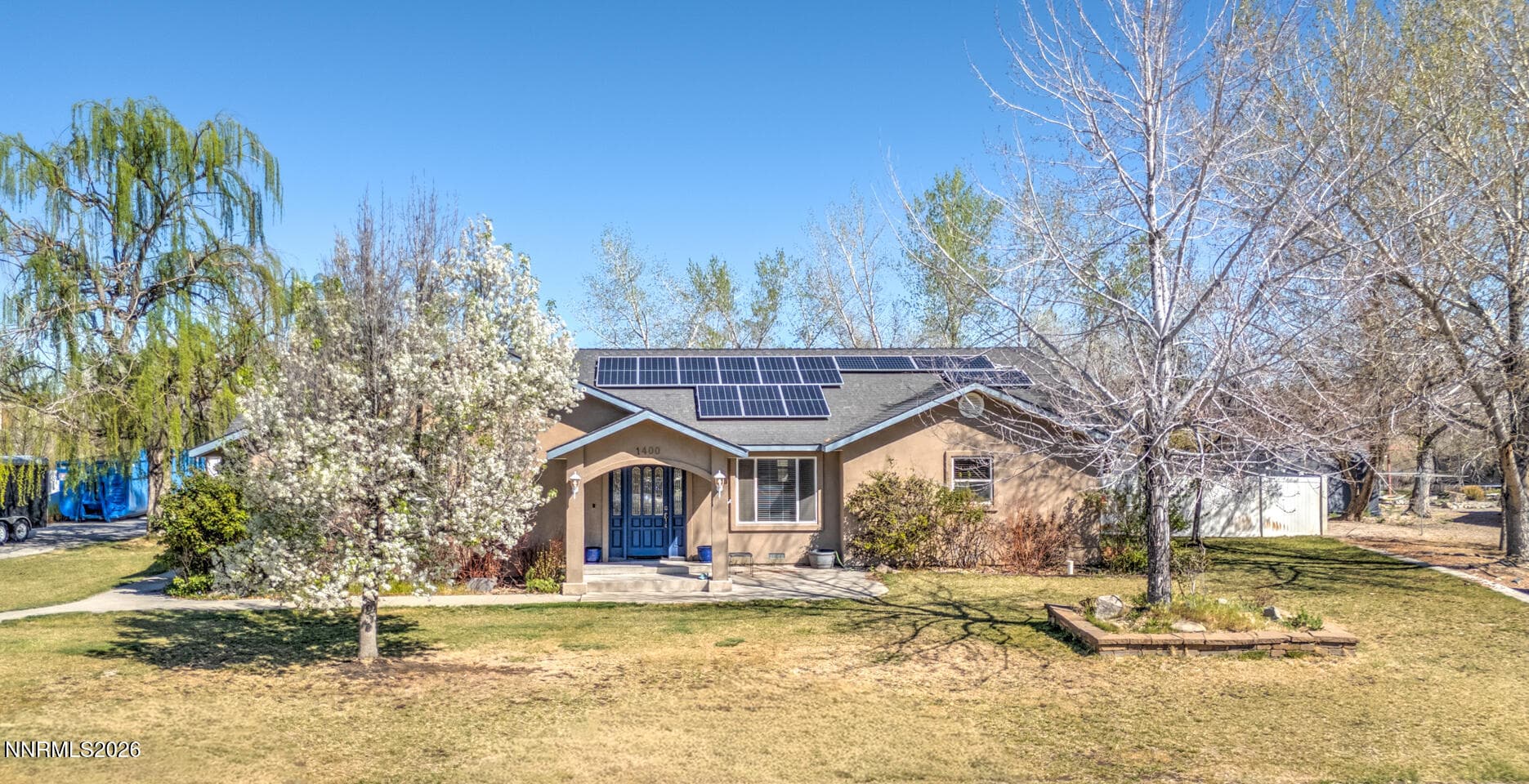 1400 Golden Park Way — photo 1