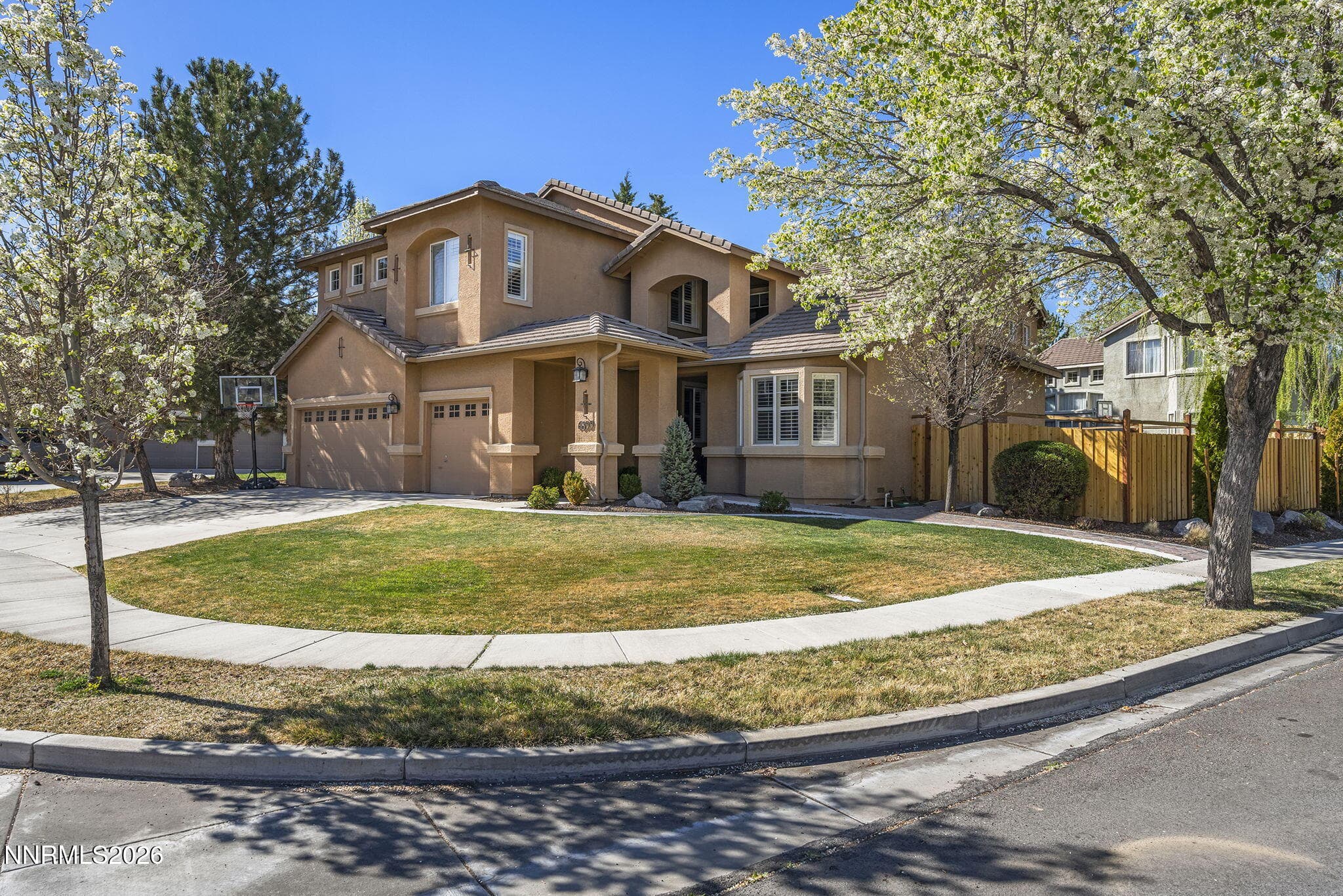 6899 Cinnamon Dr — photo 1