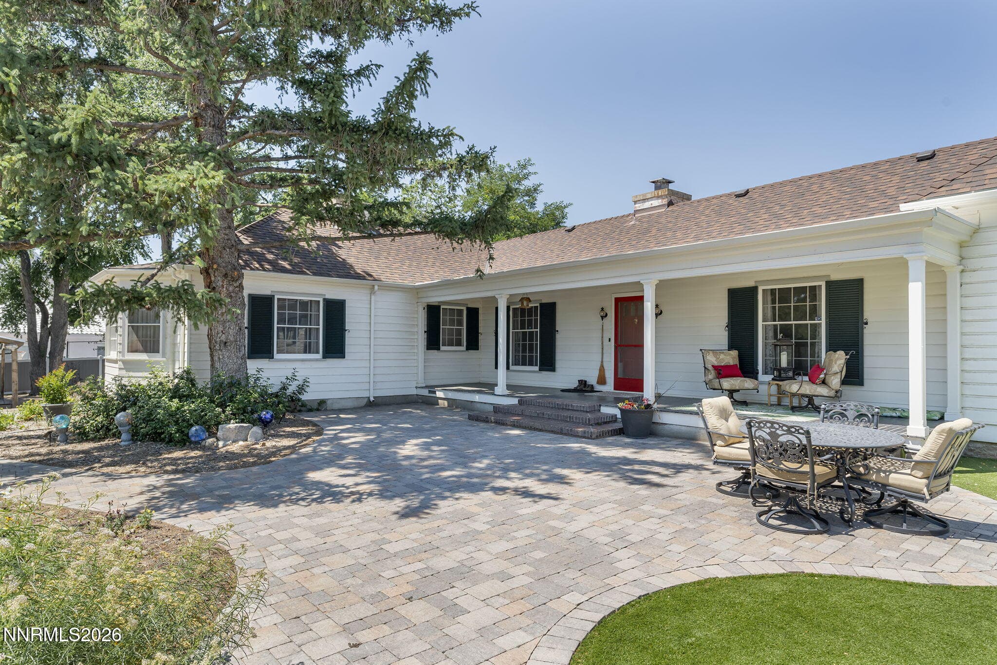 1651 N WINNIE LN - Photo 1