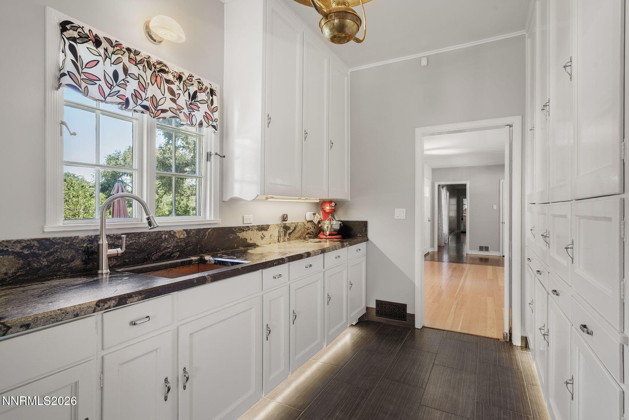 1651 N WINNIE LN - See more photos