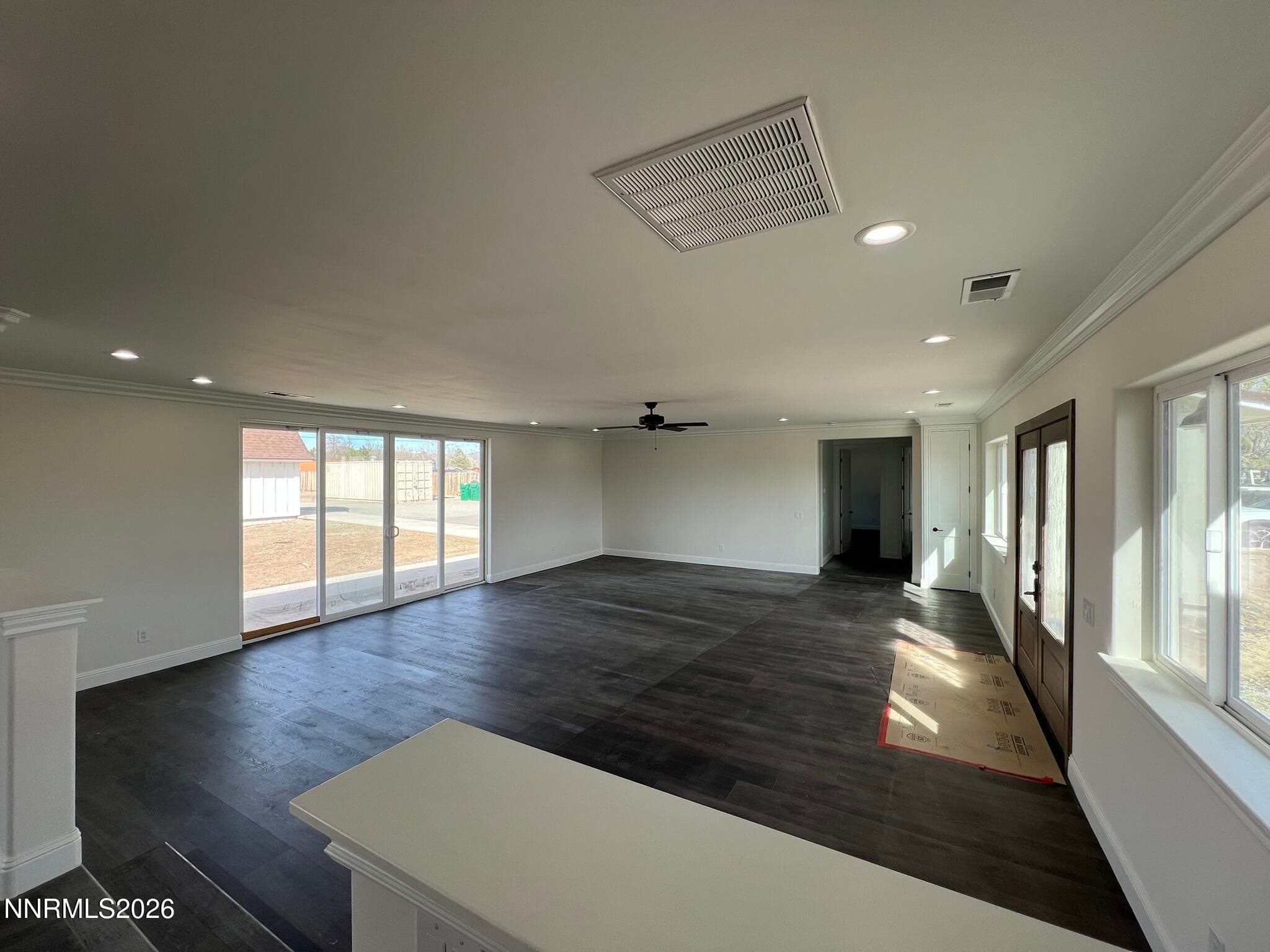 95 Hercules Dr — photo 2