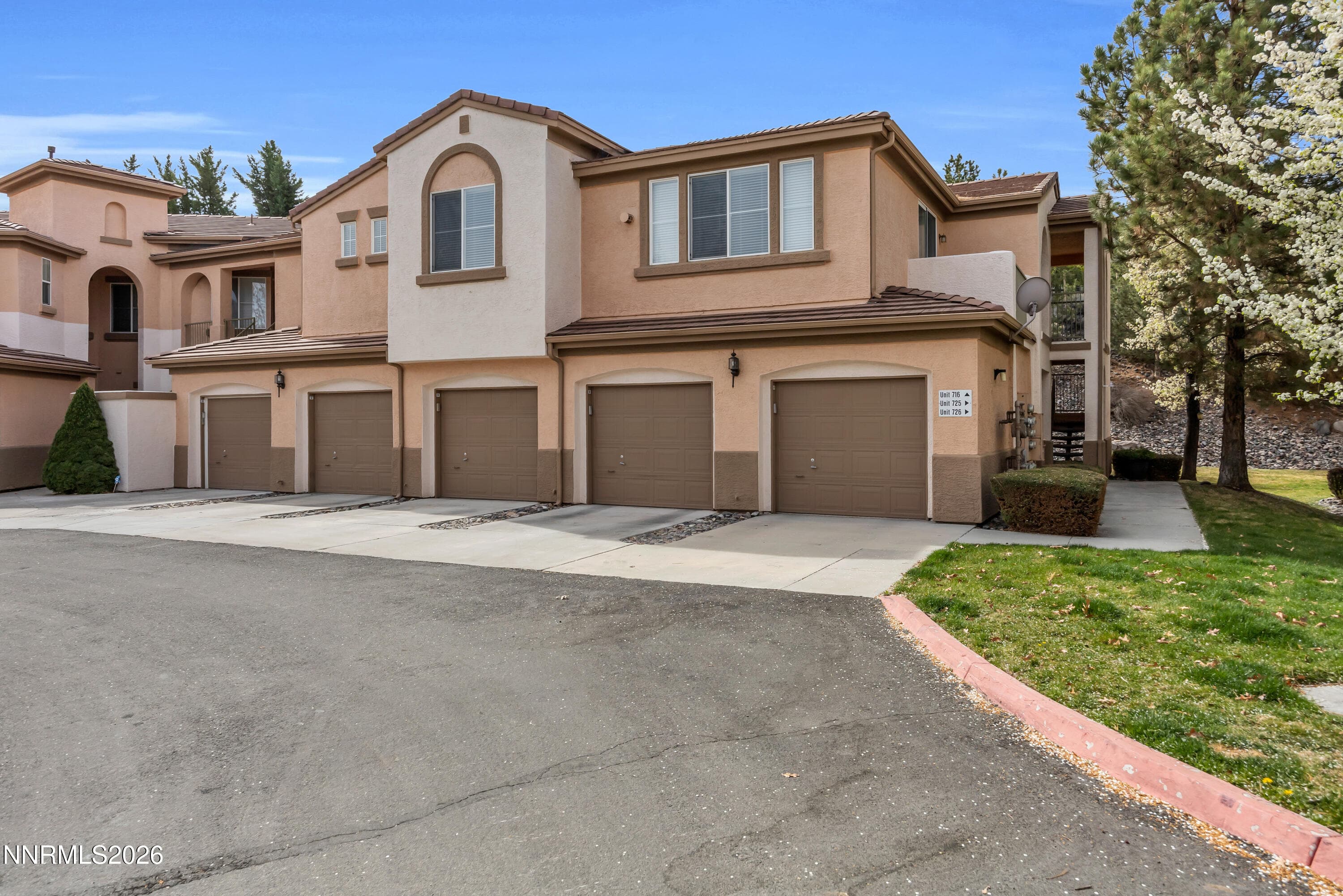 6100 Ingleston Dr 725 — photo 1