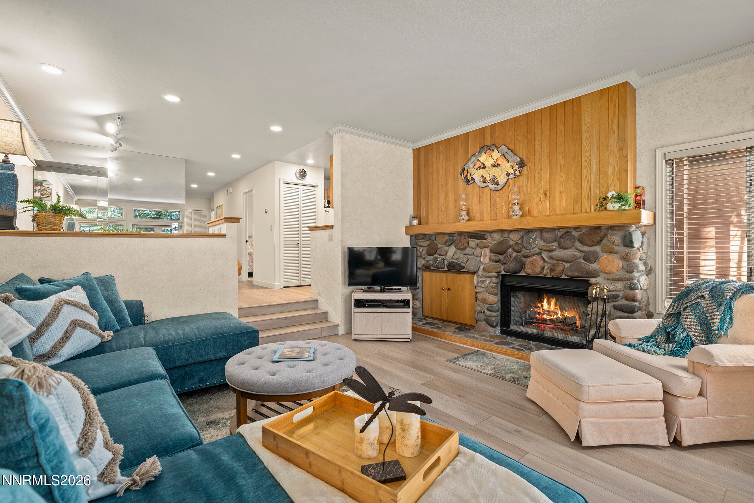 931 INCLINE WAY - Photo 5