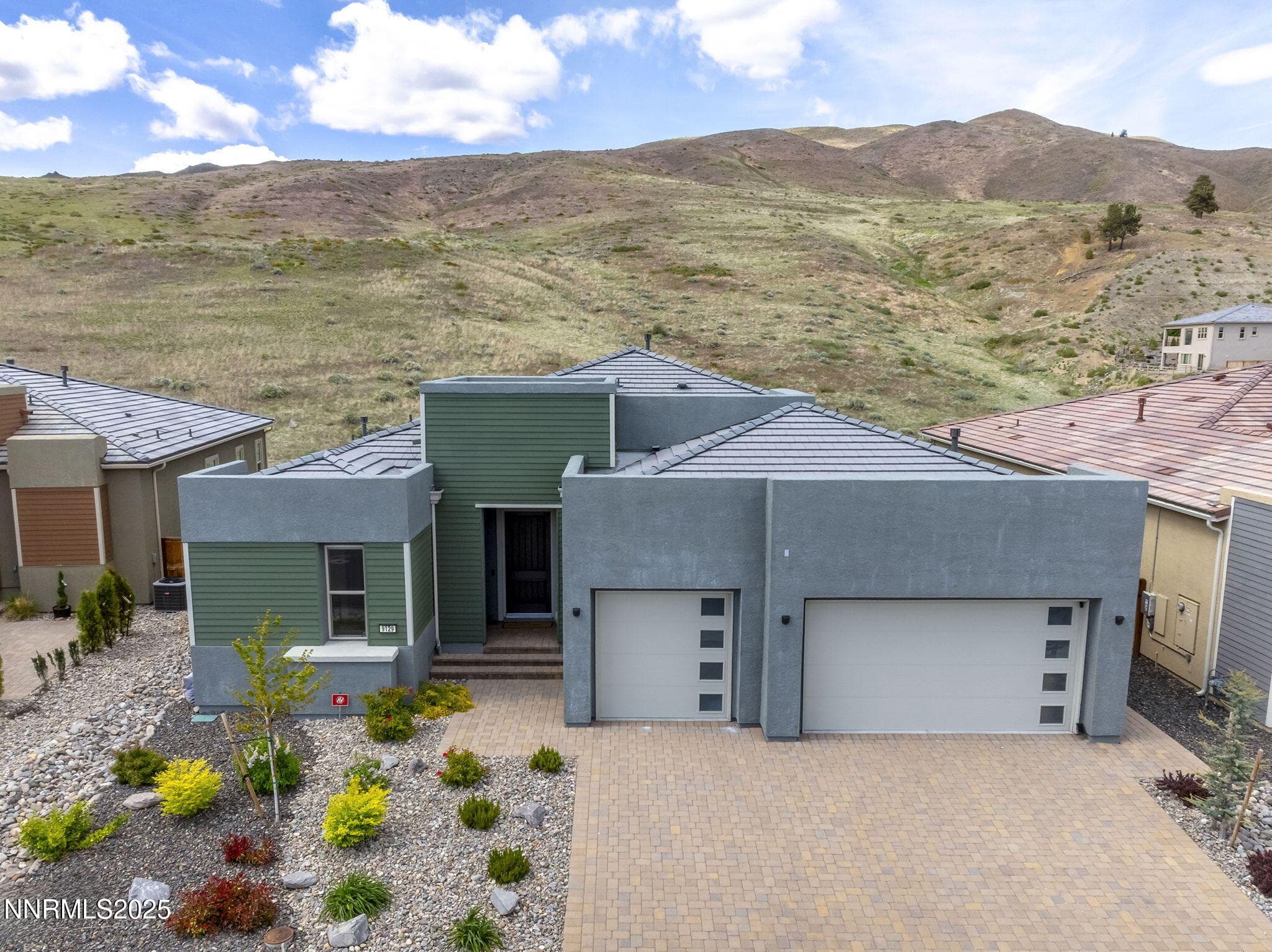 9129 Wild Skies Way — photo 1