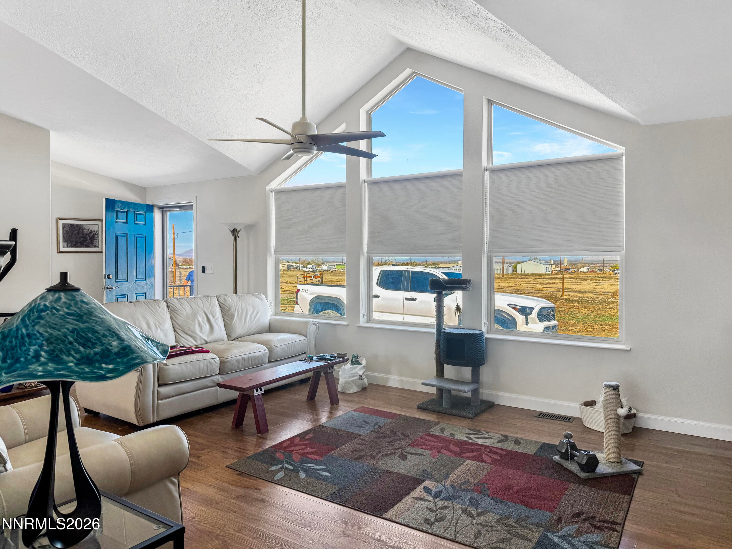 560 SIXTH ST - Photo 2