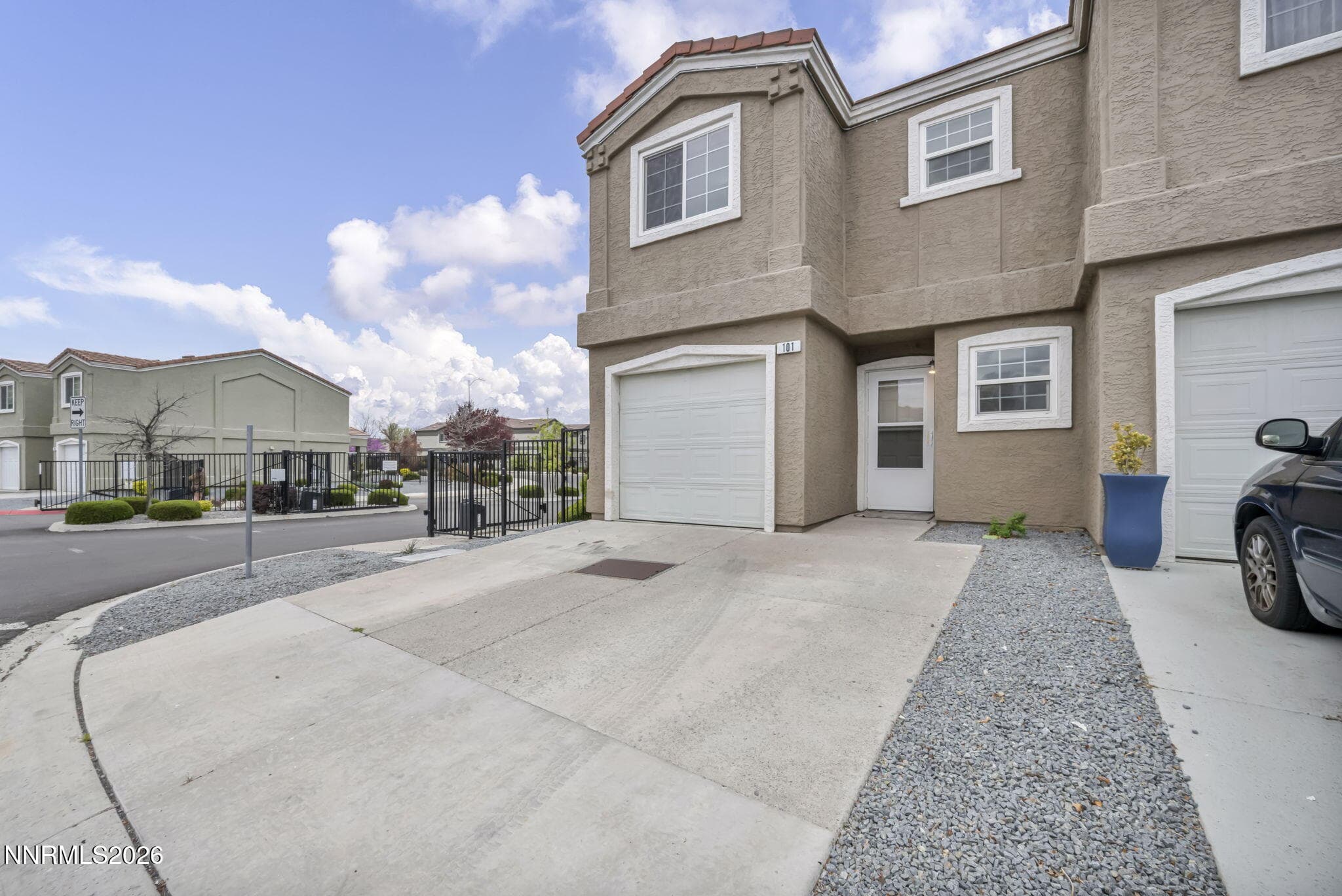 5695 VISTA LUNA DR - Photo 1