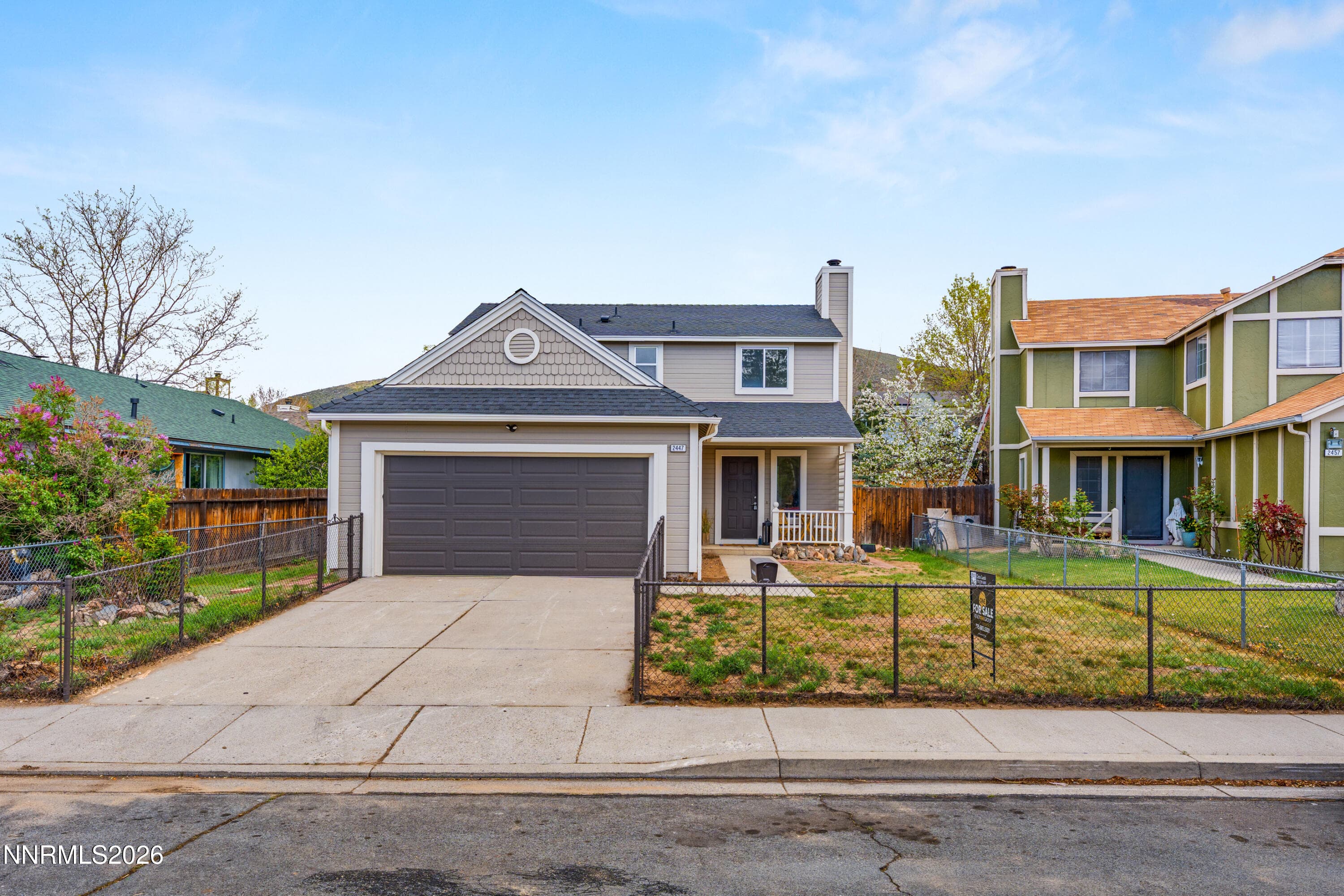 2447 Fieldcrest Dr — photo 2