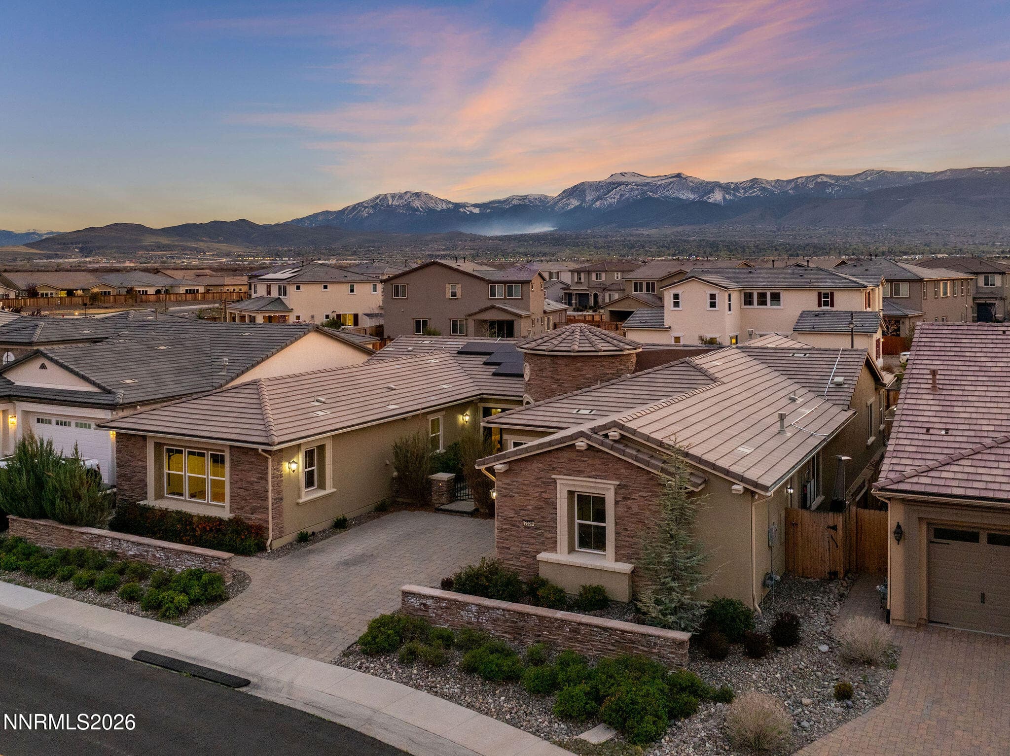 9509 Copper Sky Dr — photo 2