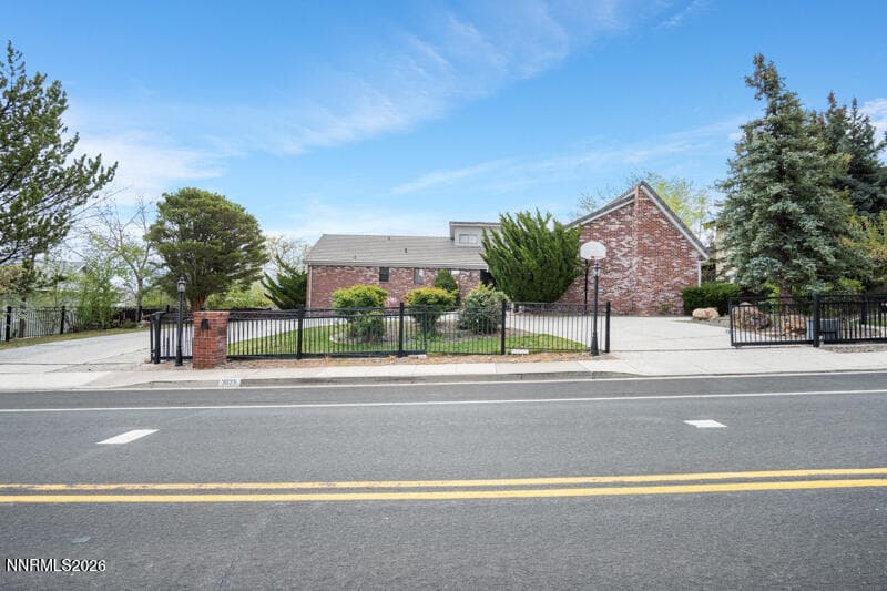 3625 Cashill Blvd — photo 1
