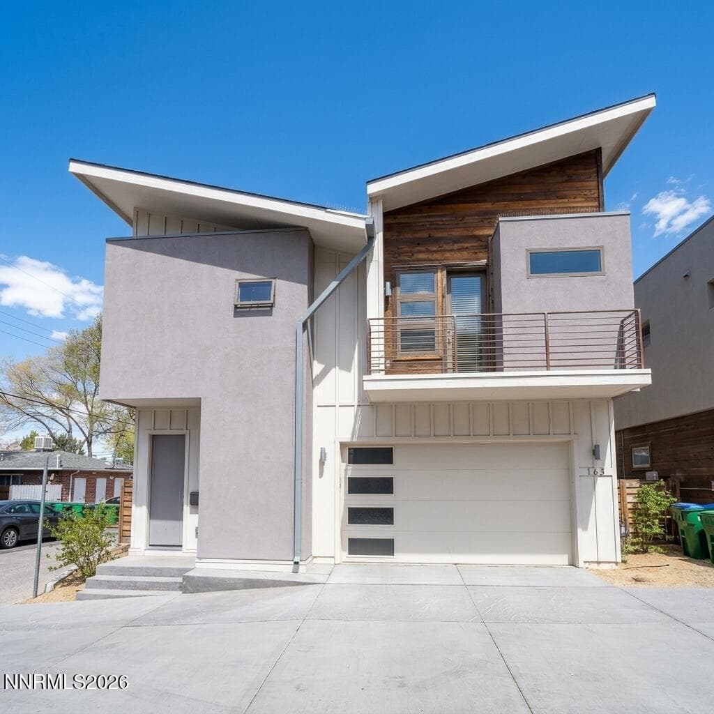 163 Martin St — photo 1