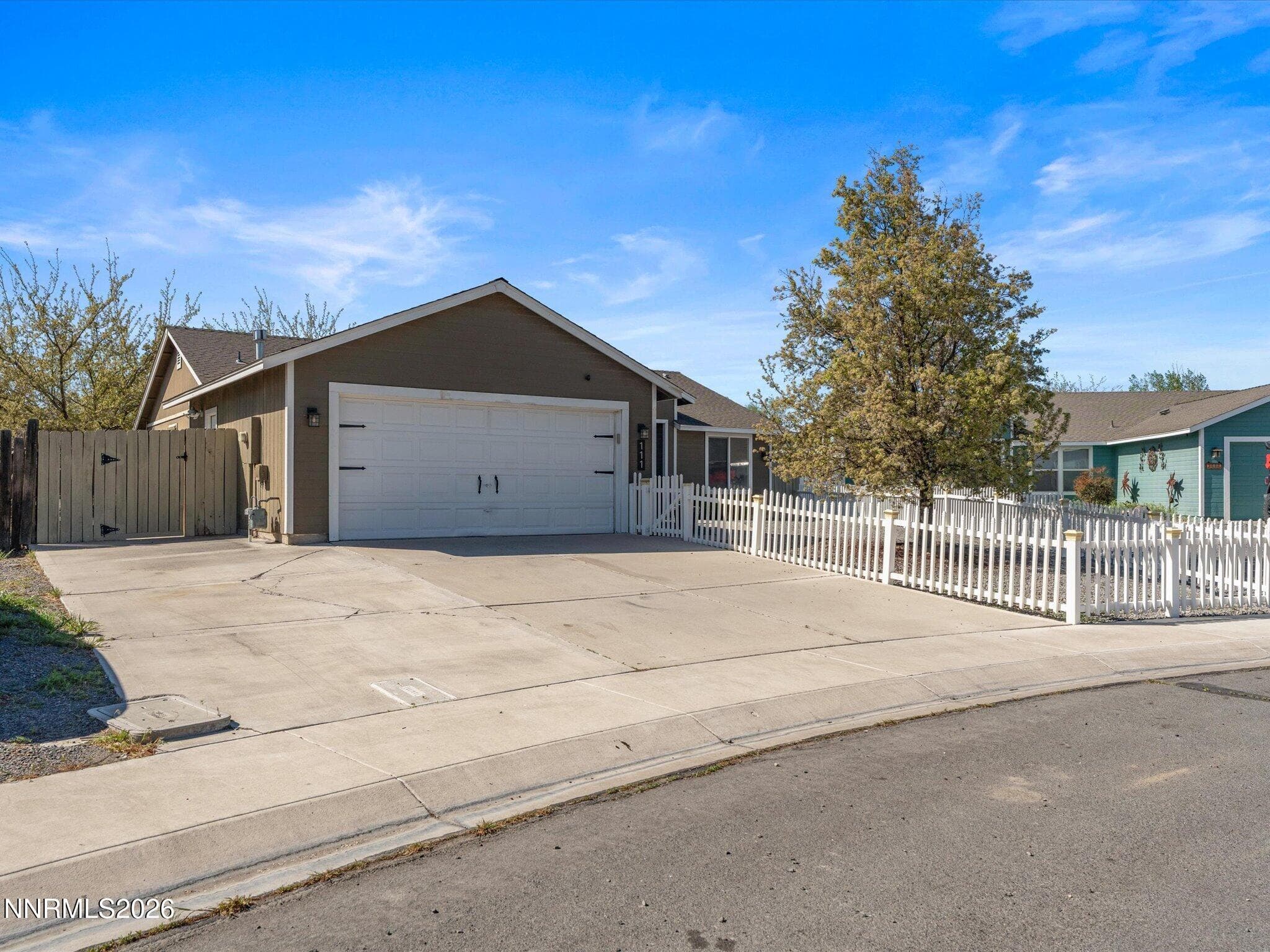 111 Shadow Mountain Dr — photo 1