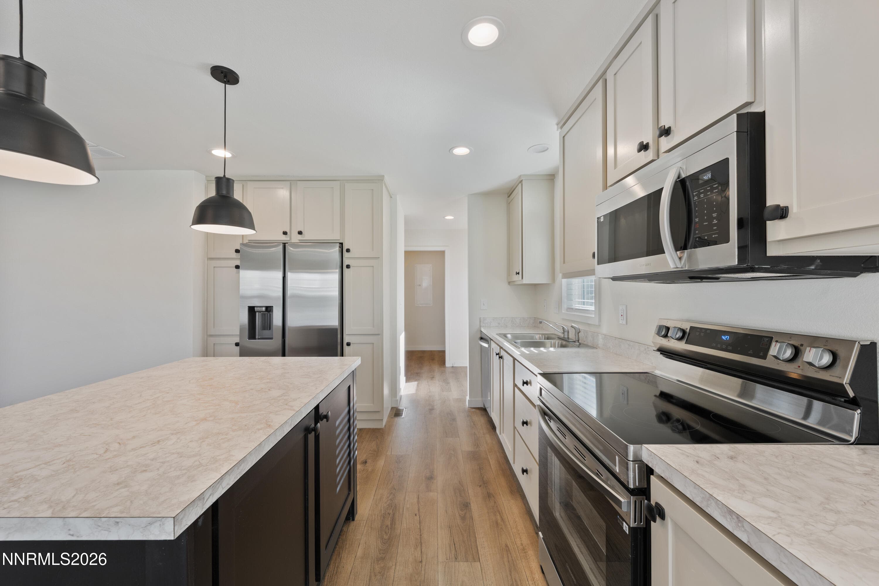 135 FIREMAN ROW - Photo 3