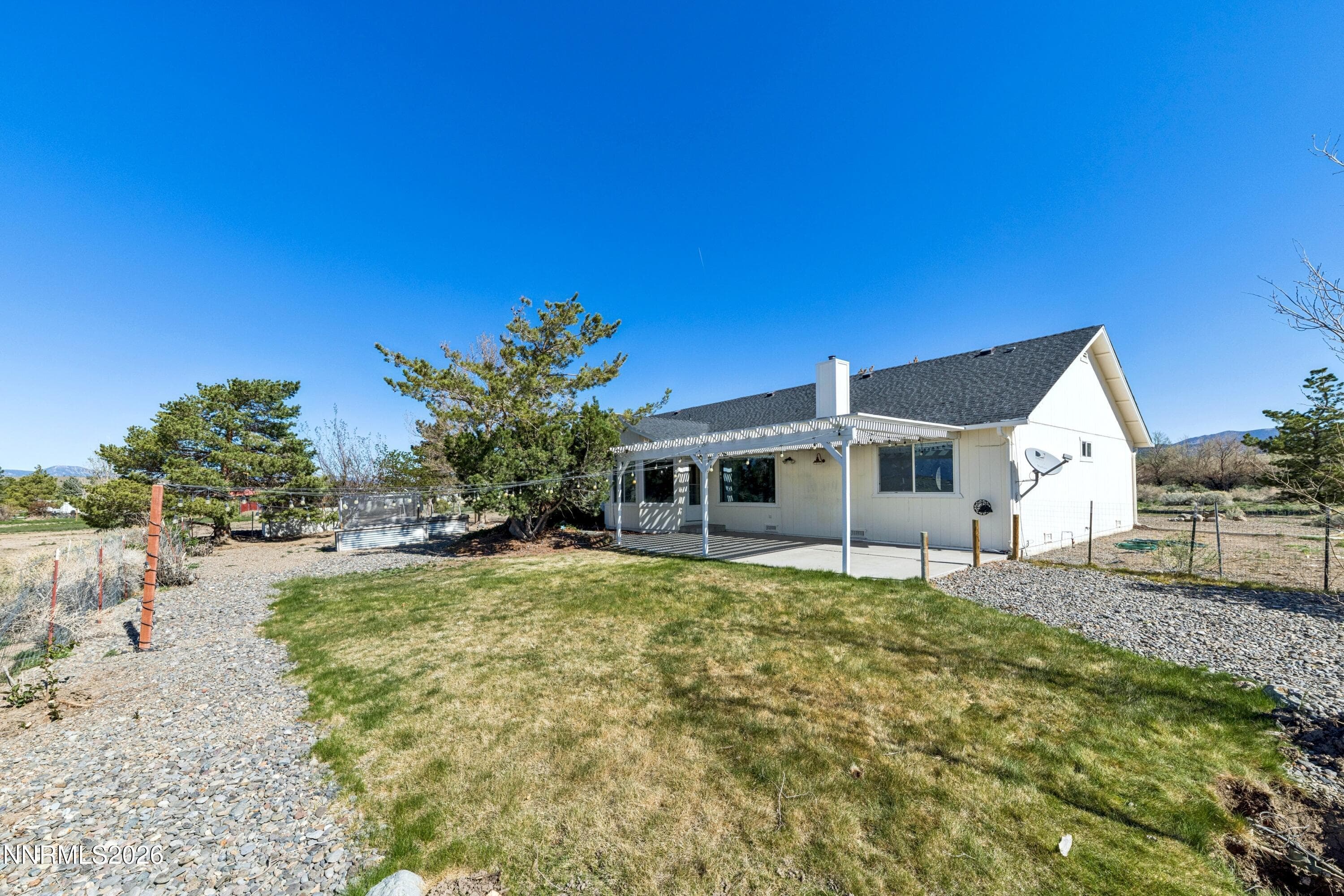 2363 Juniper Rd — photo 2
