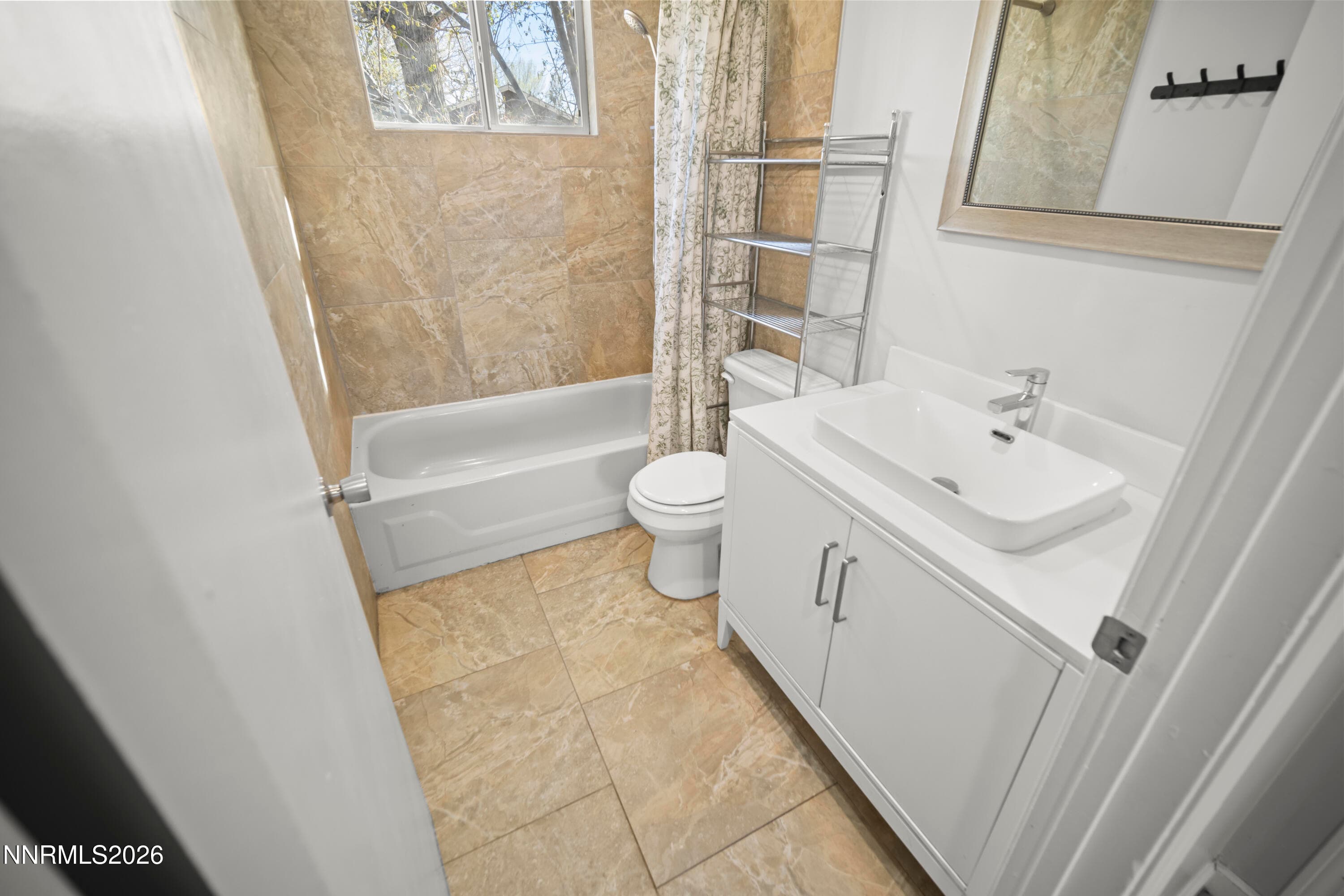 940 Curtis Pl — photo 39