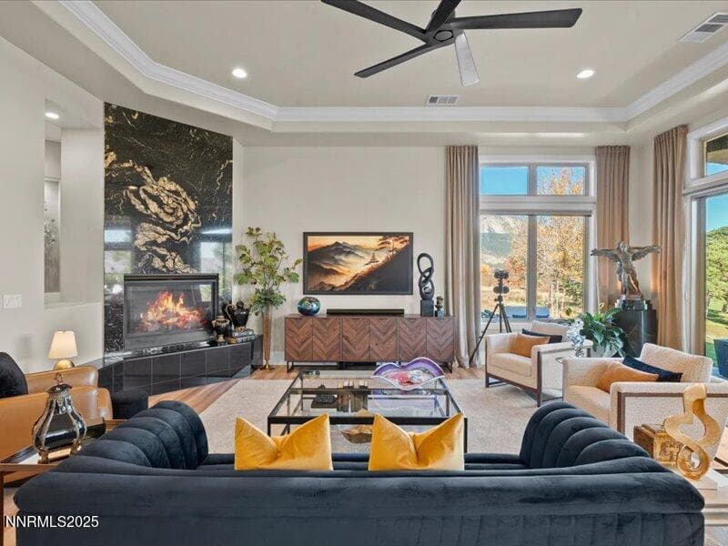 8 High Camp Ct — photo 2