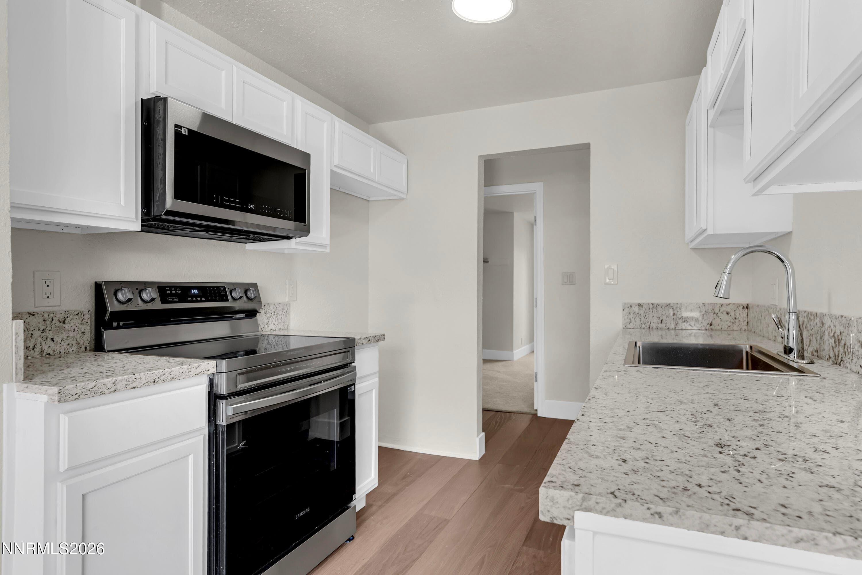 3905 Clear Acre Ln APT 26 — photo 2
