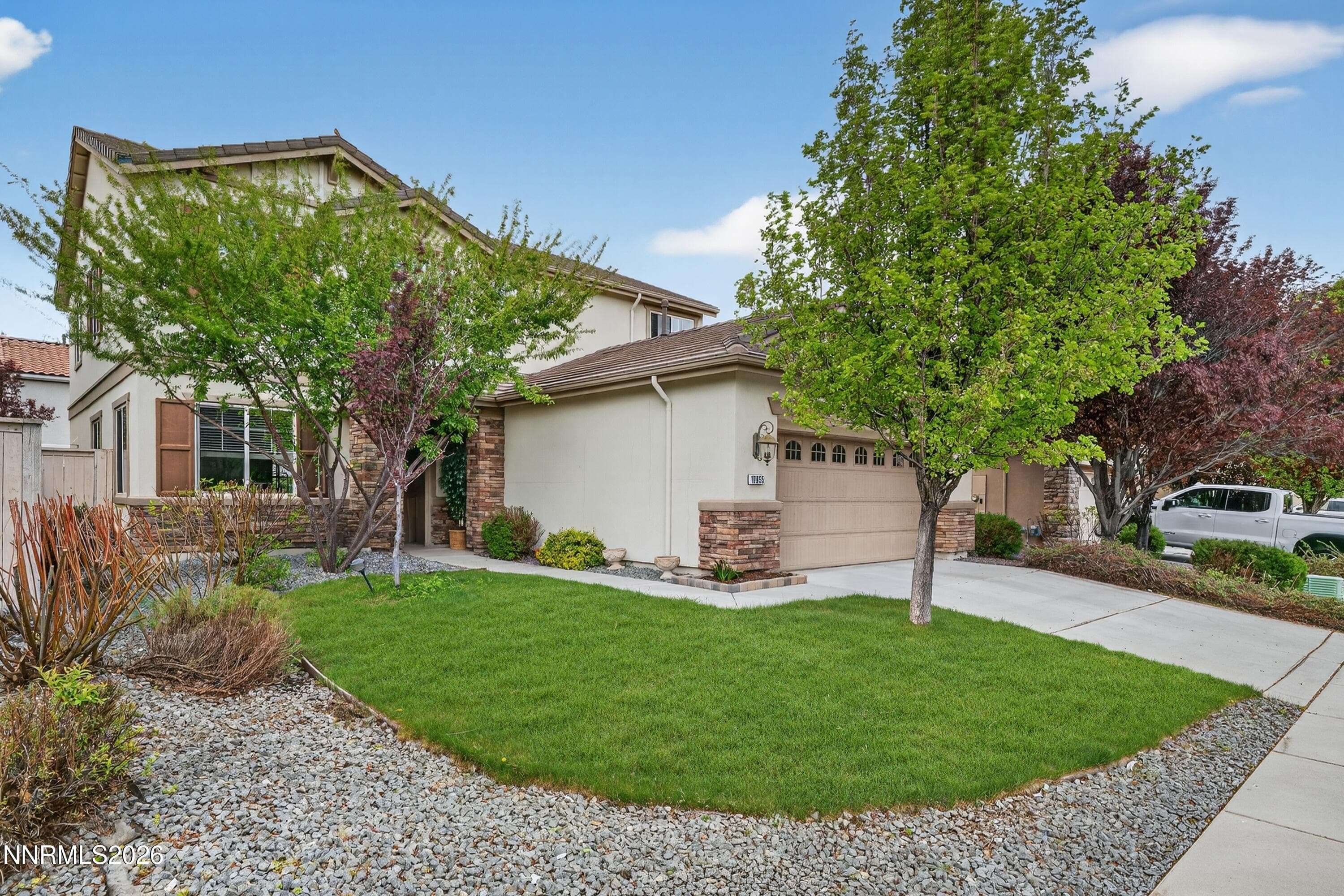 10855 Pebble Hill Dr — photo 1