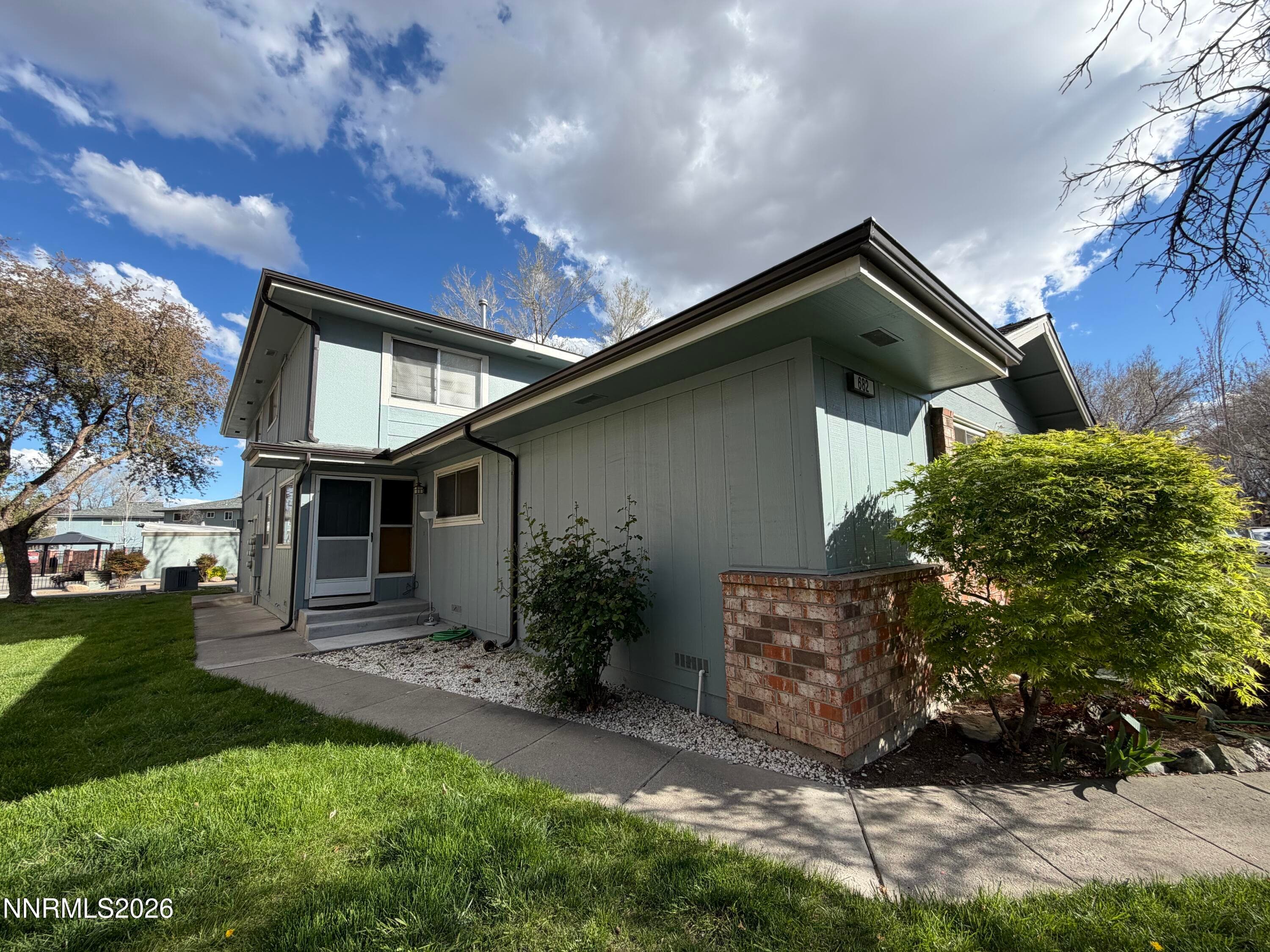 682 Pine Meadows Dr 3 — photo 1