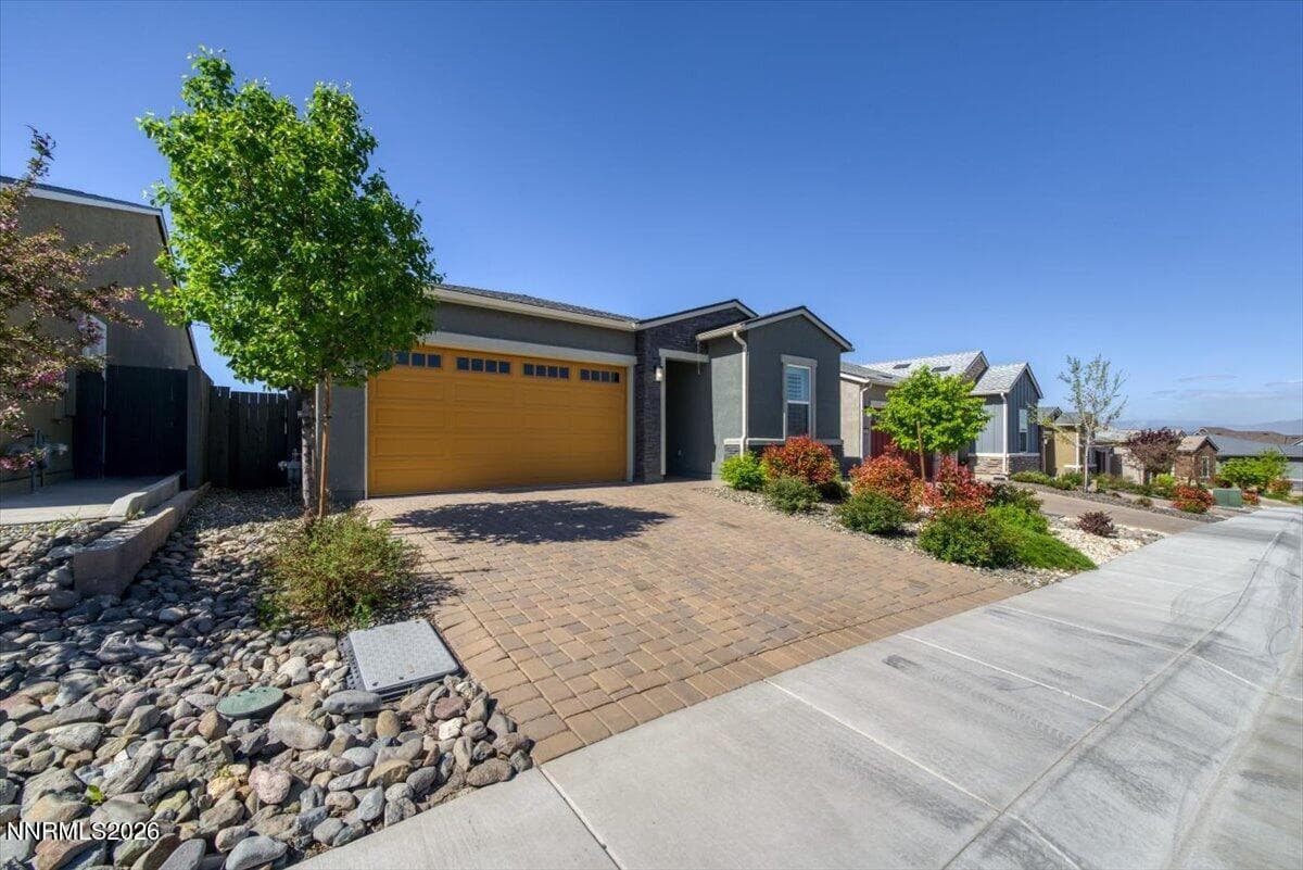 12921 Sapphire Point Dr — photo 2