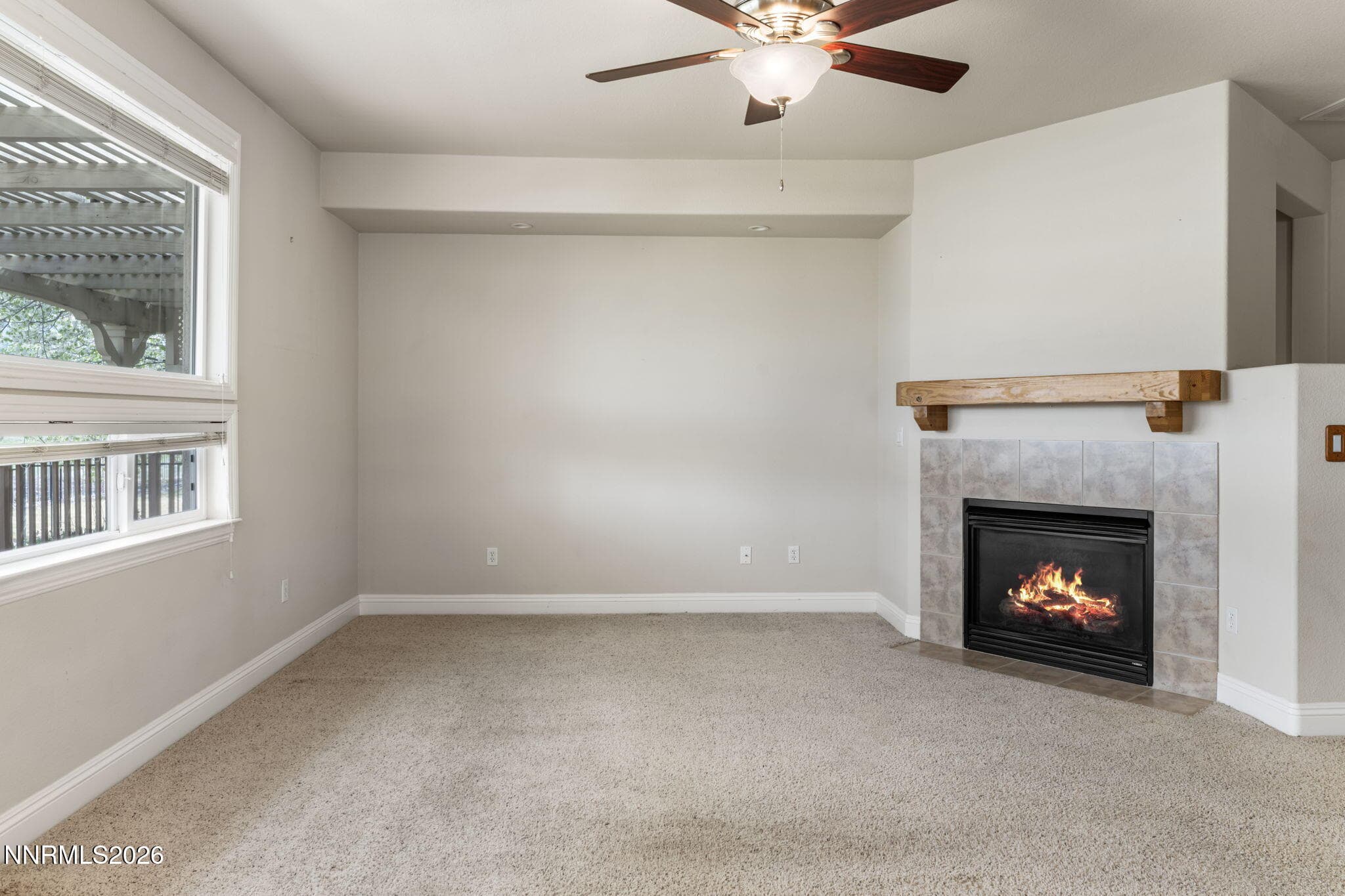 913 LAKEVIEW DR - See more photos