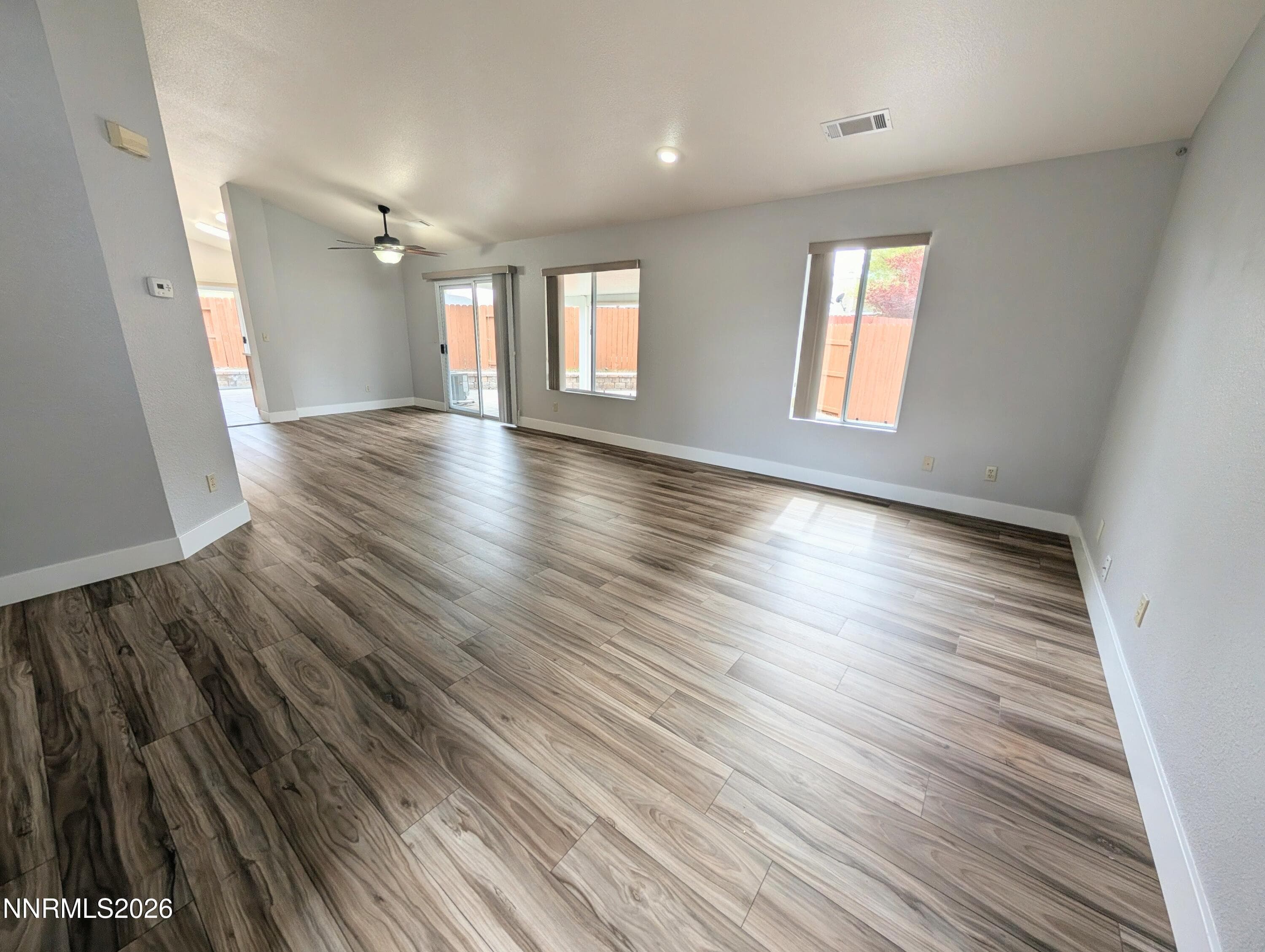 1093 DAPHNE CT - See more photos