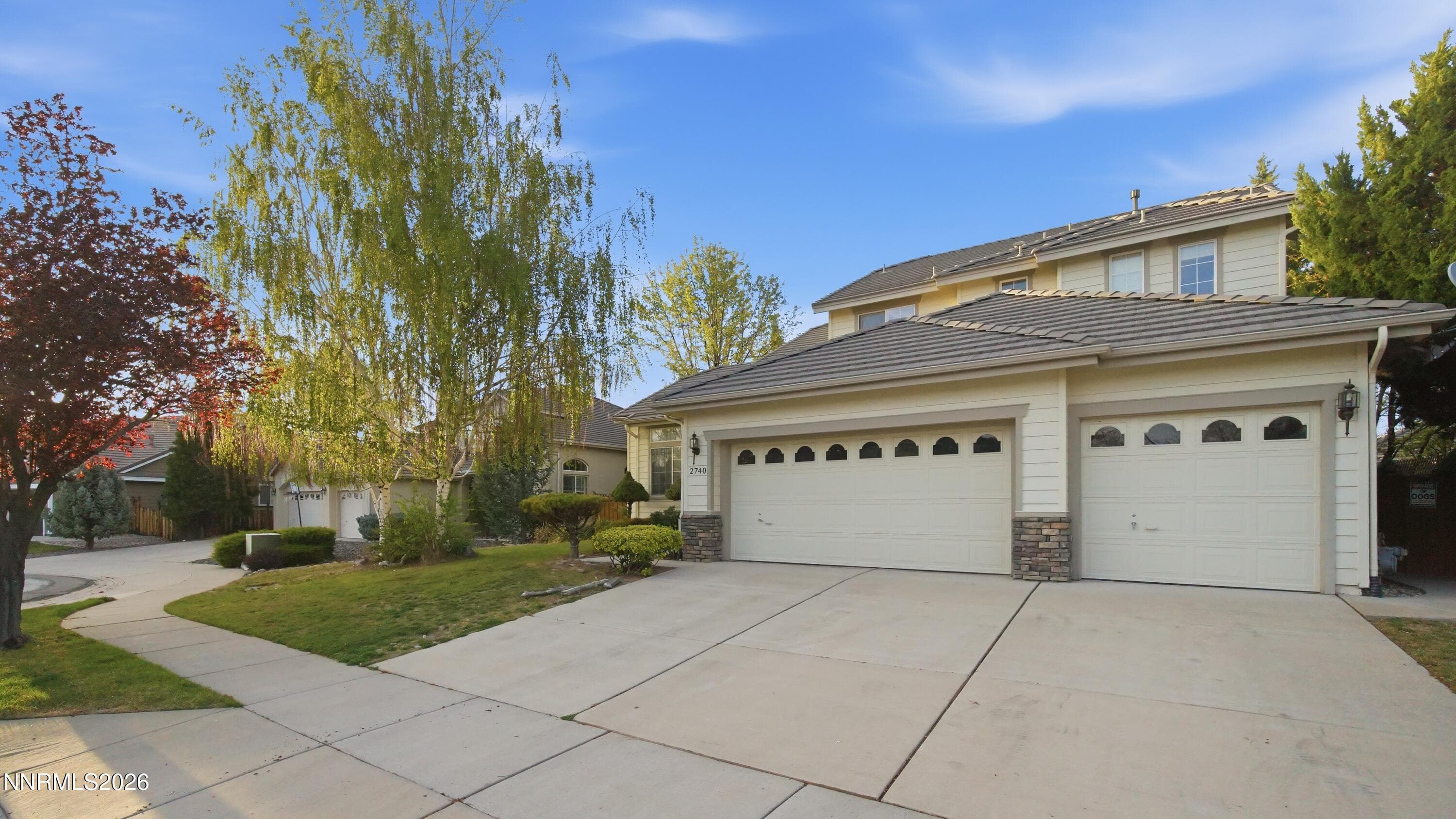 2740 E D'arcy Ct — photo 2